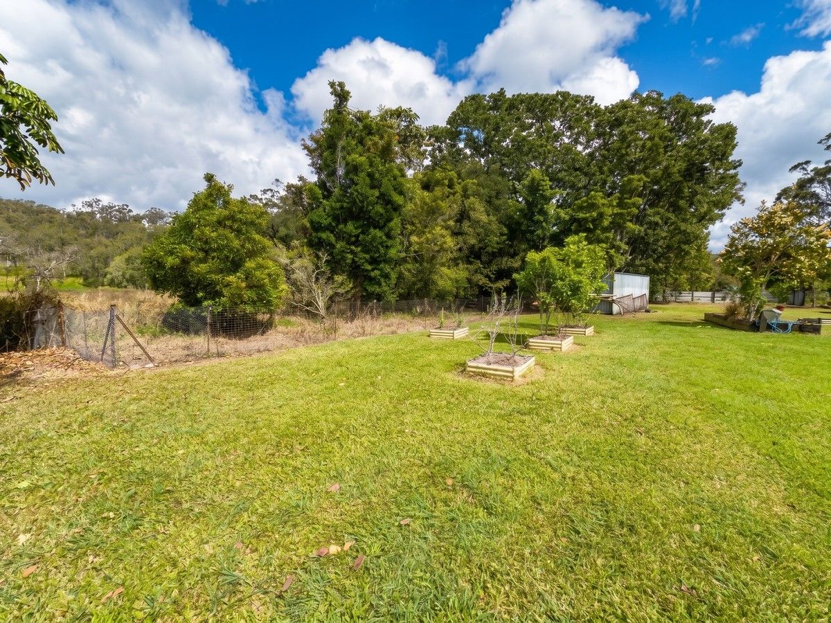 35 Carrington Road — photo 17 of 18