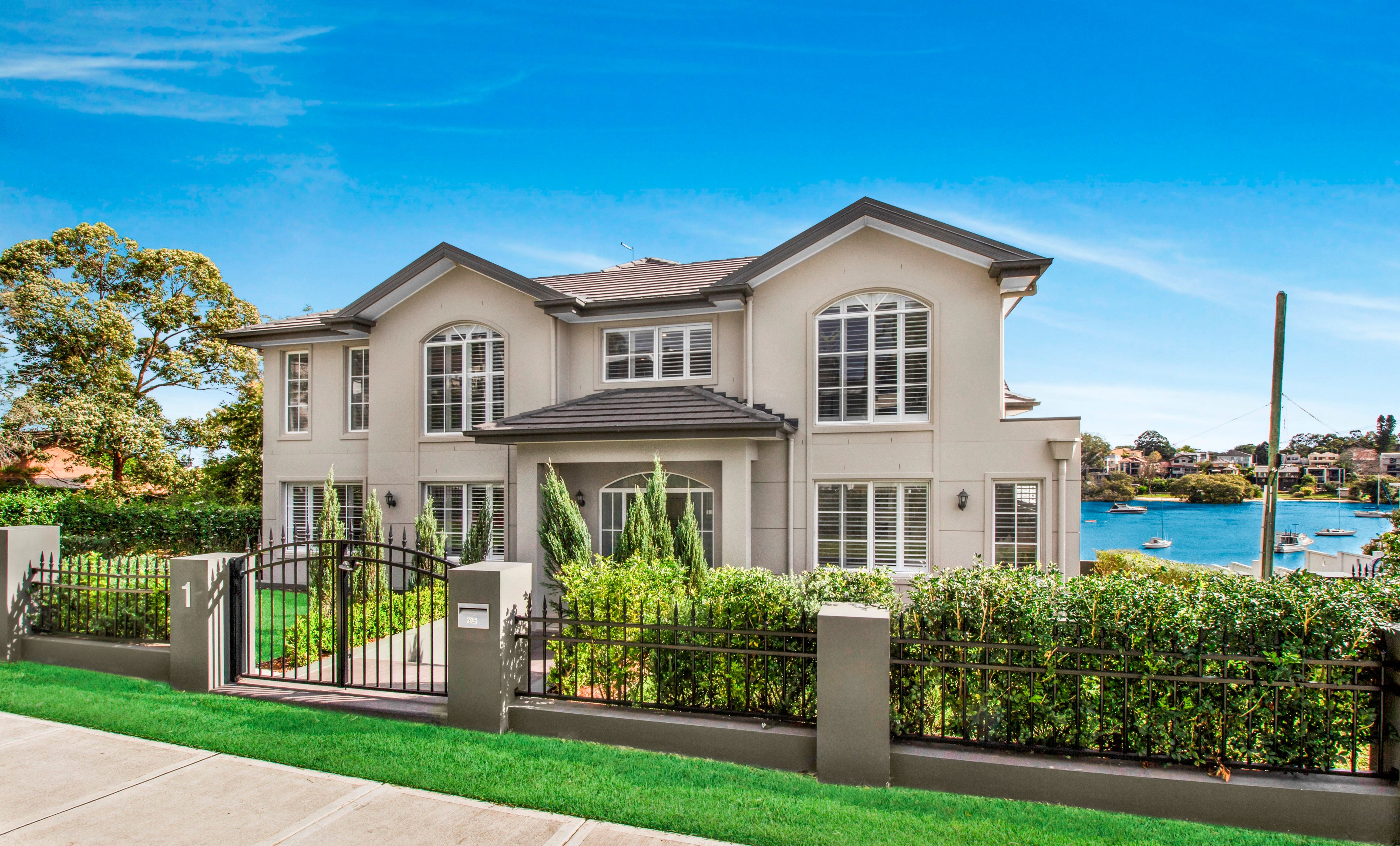 1 Beach Street