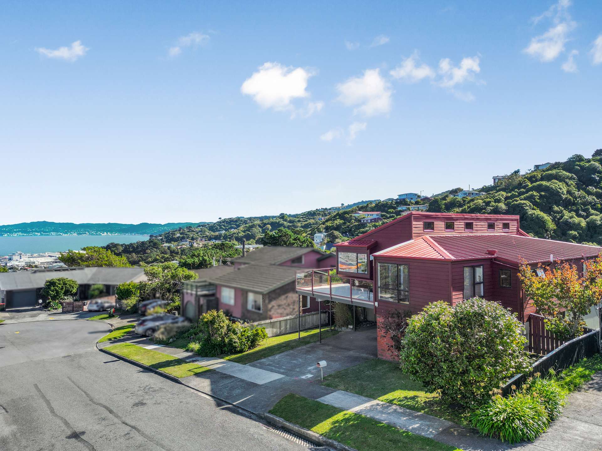 16 Chestnut Grove photo 0