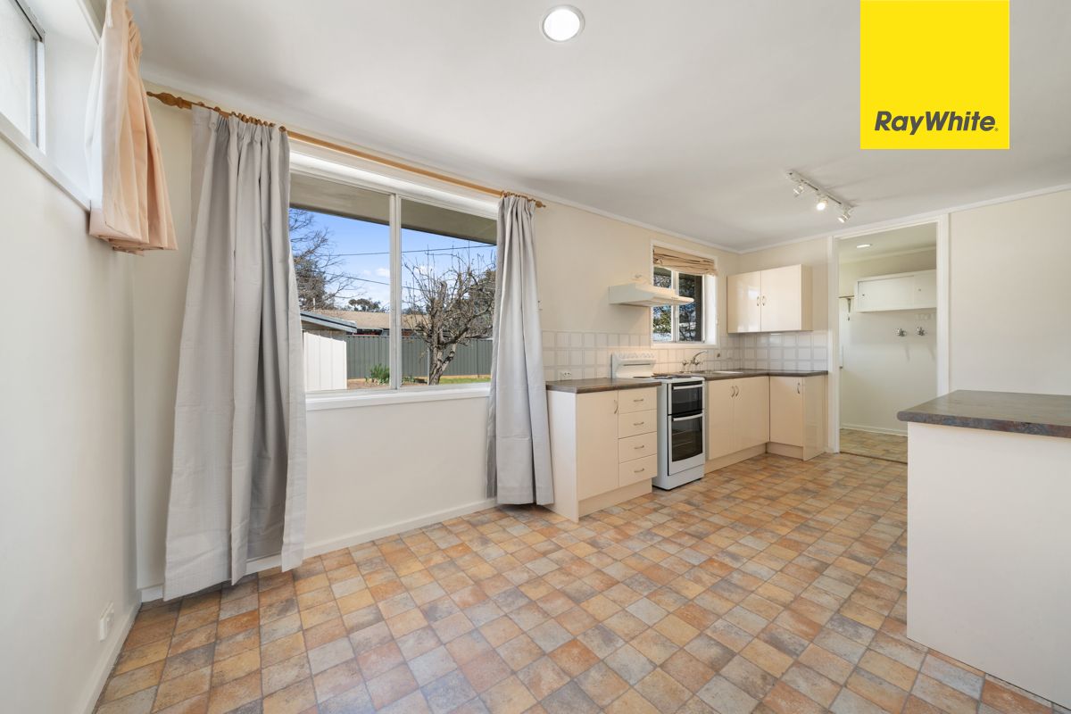 23 Luehmann Street — photo 5 of 17