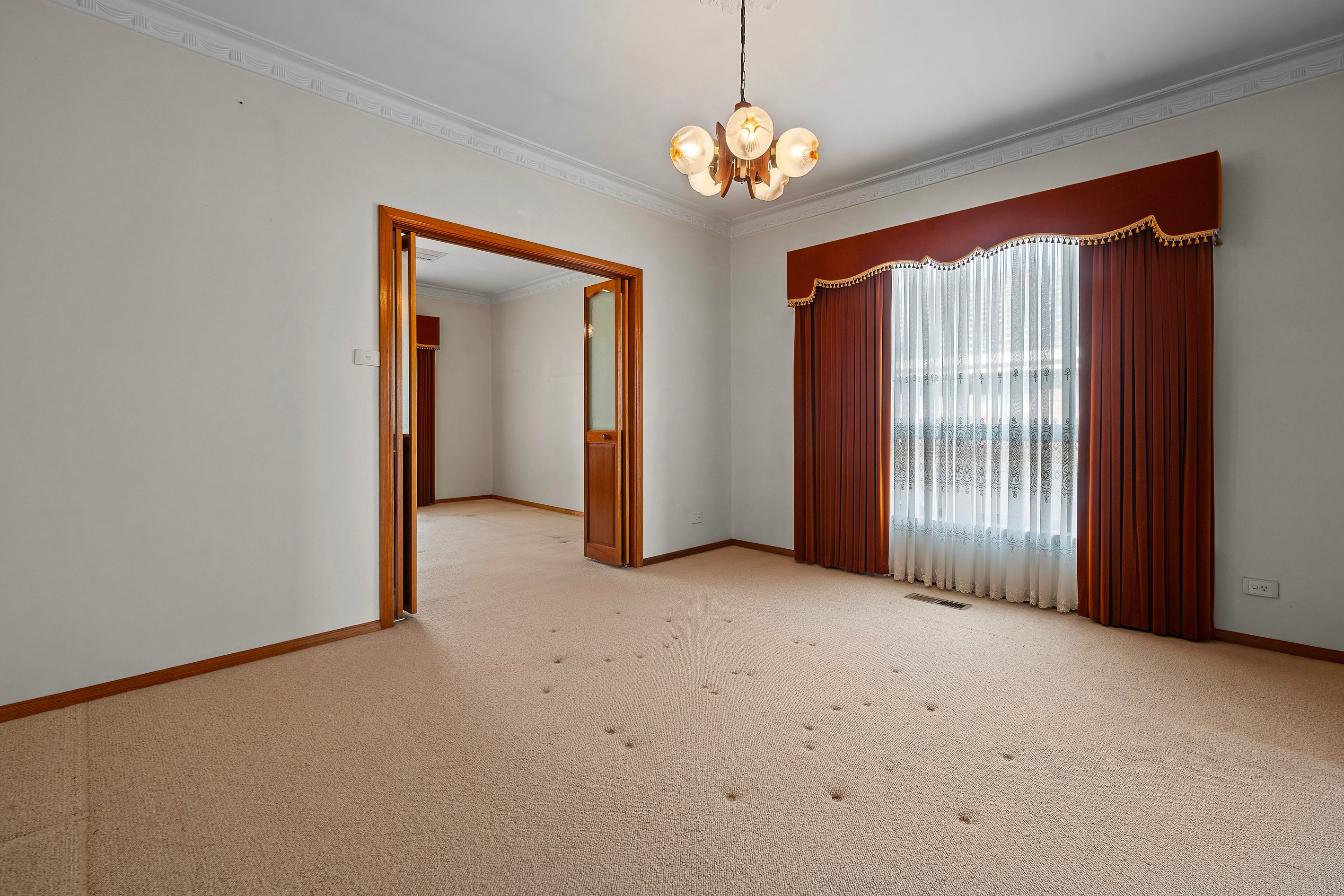 35 Symon Crescent, Thomastown, VIC 3074