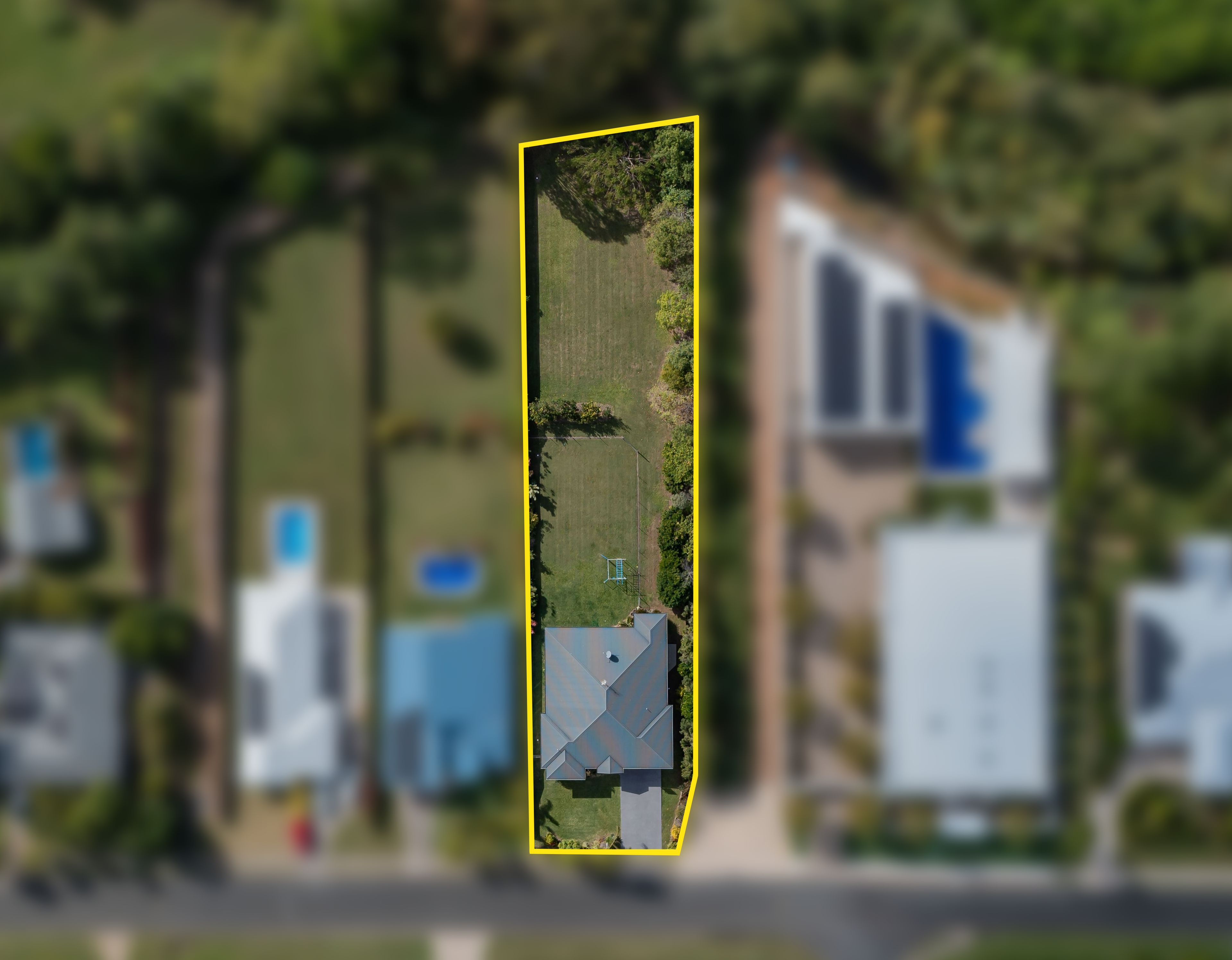 7 Beames Crescent — photo 17 of 19