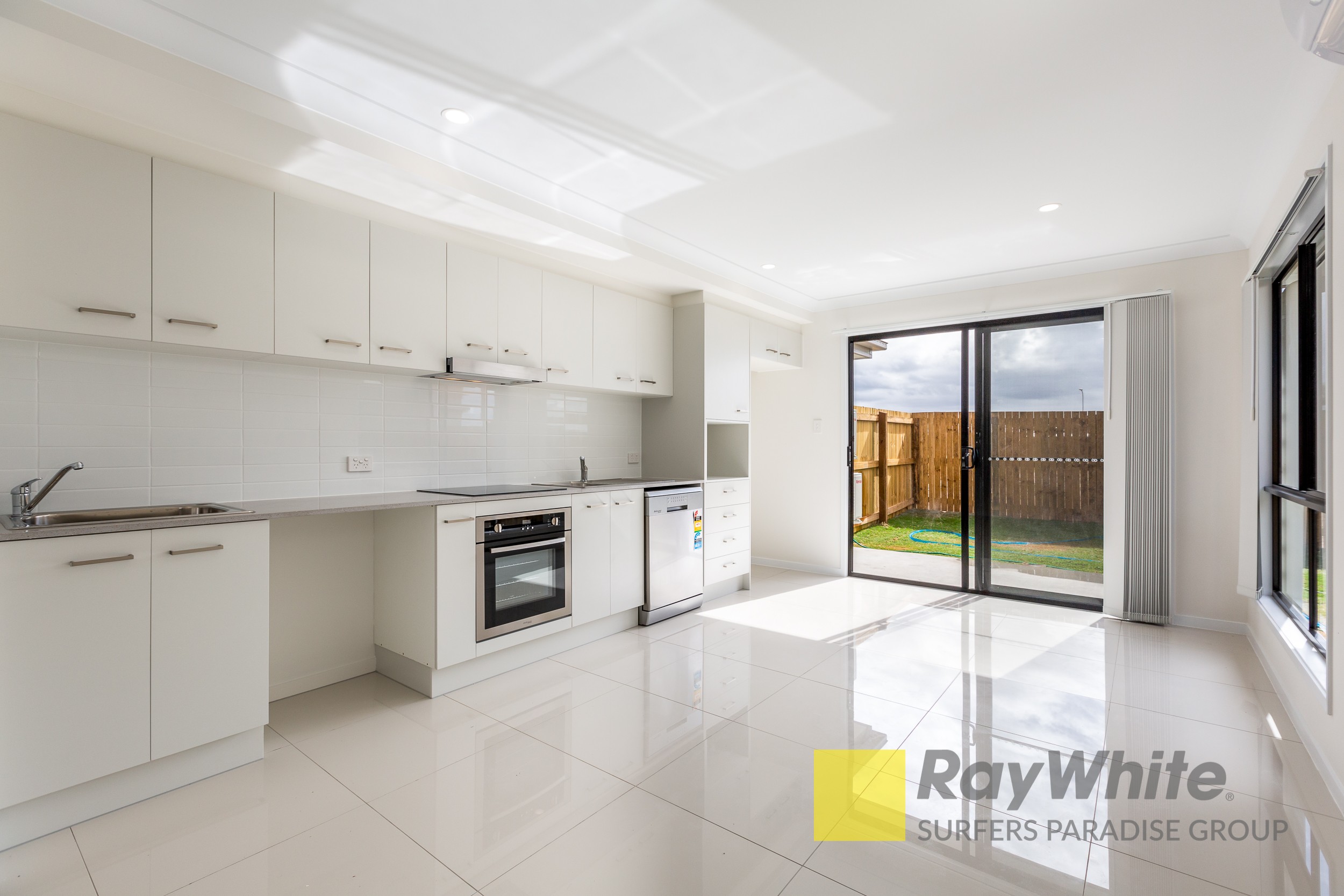 2/37 East Beaumont Road, Park Ridge, QLD 4125