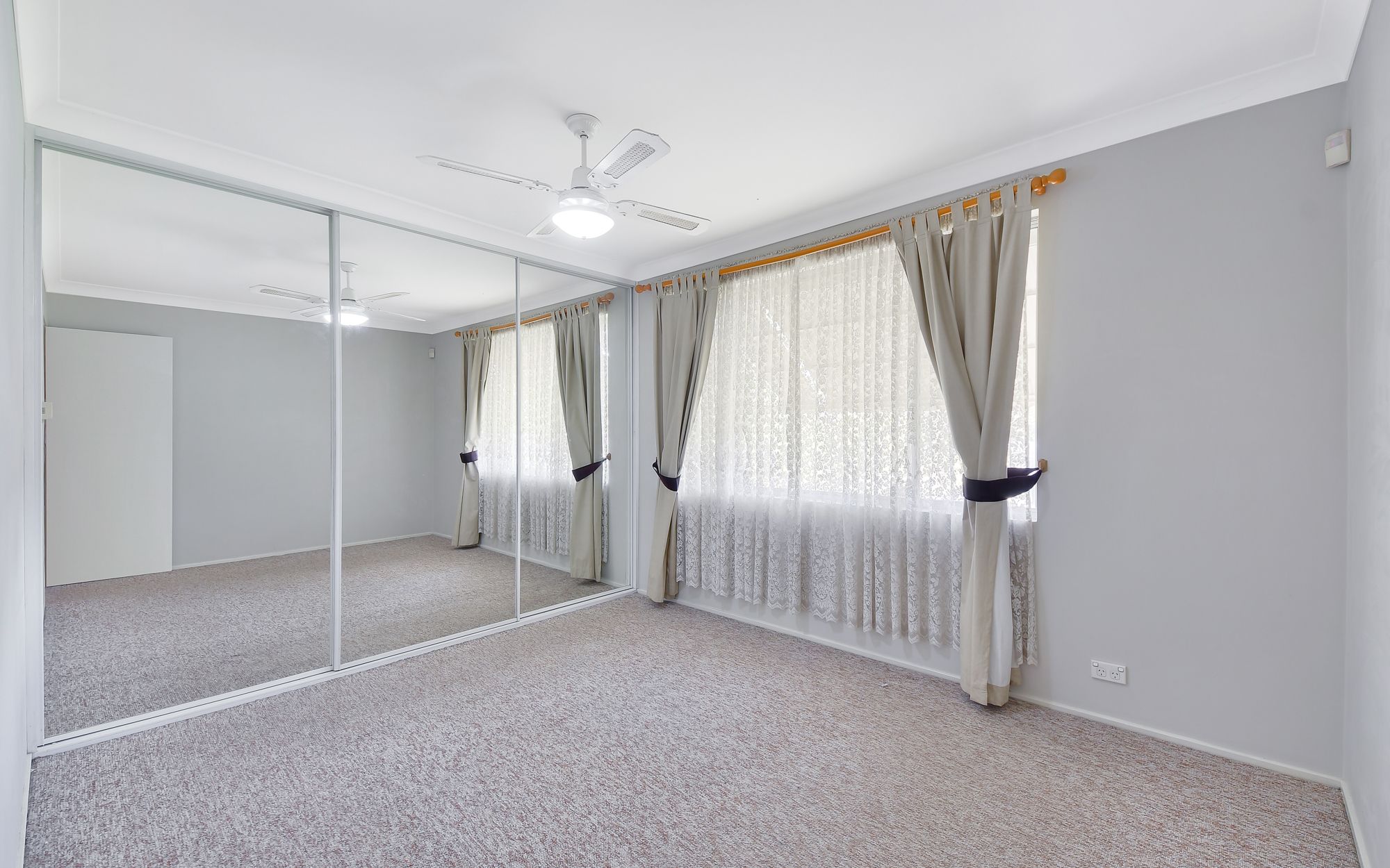 11 Munmora Place, Oxley Park, NSW