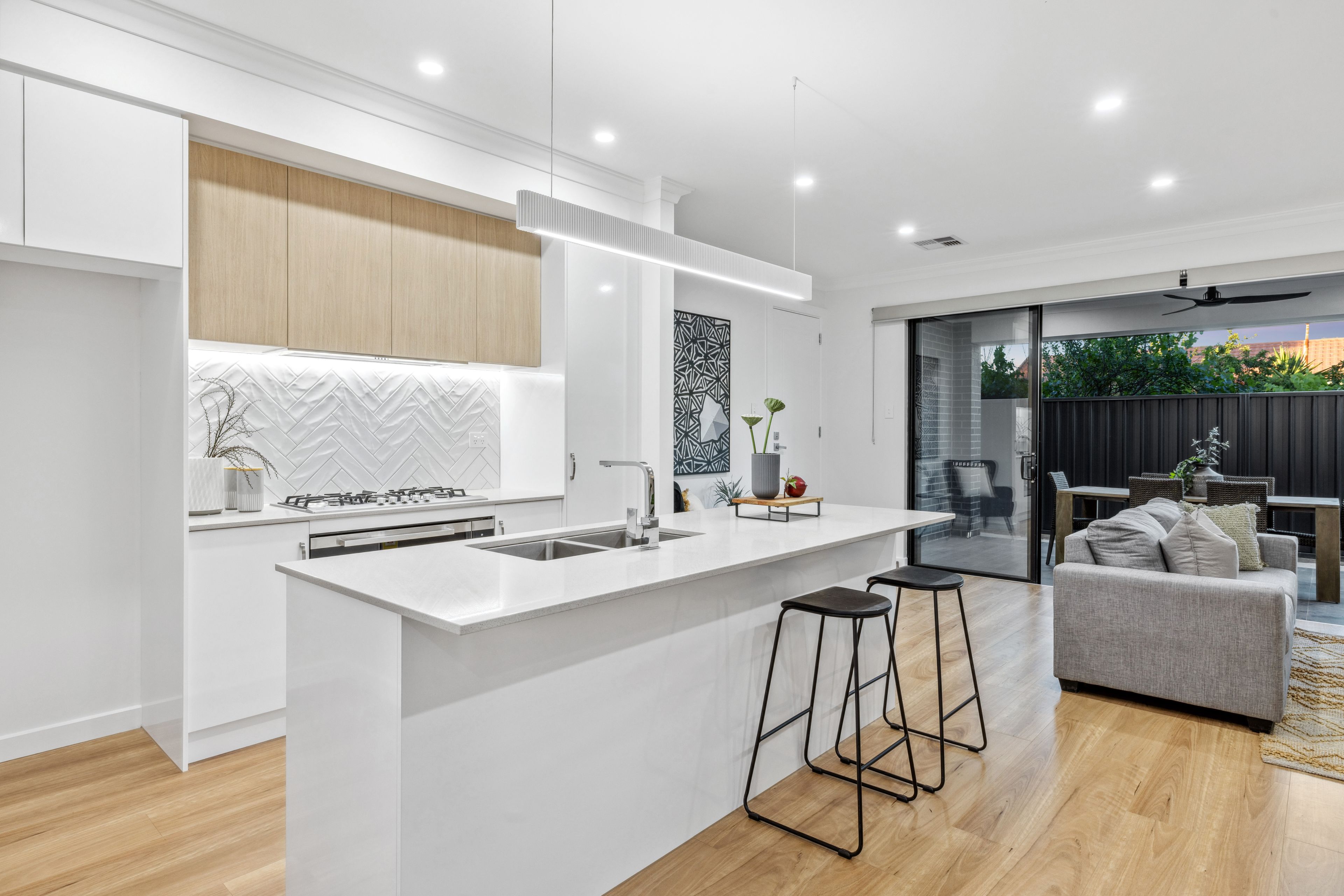 2/3a Barker Avenue, Findon, SA 5023