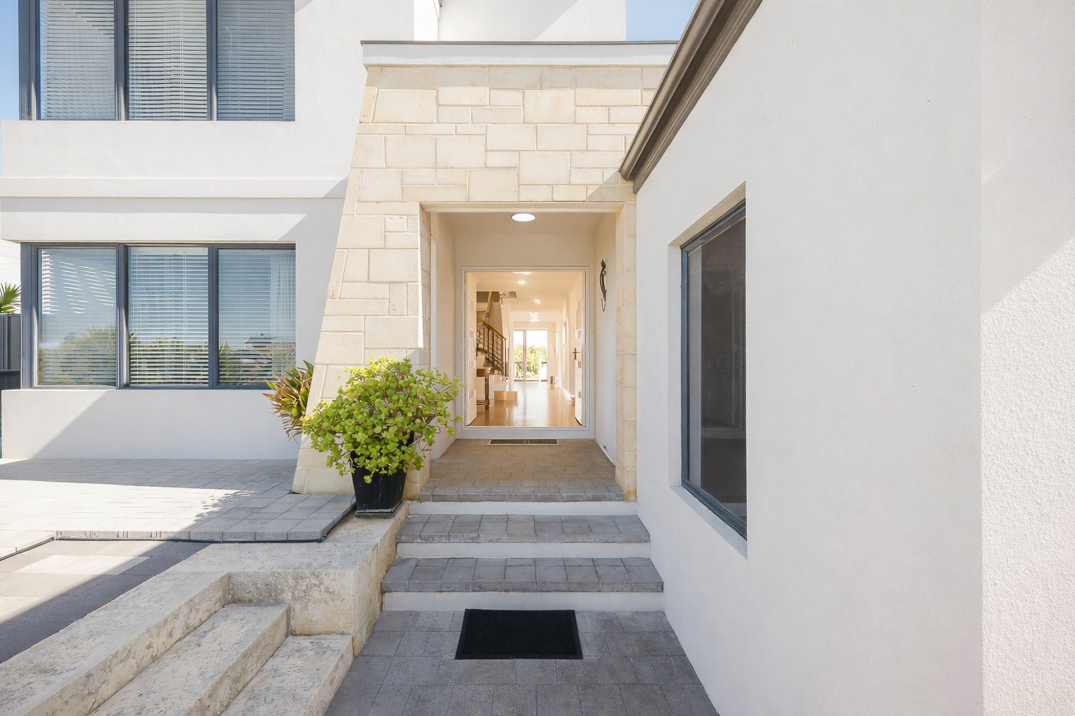 16 Hackney Way, Yanchep, WA 6035