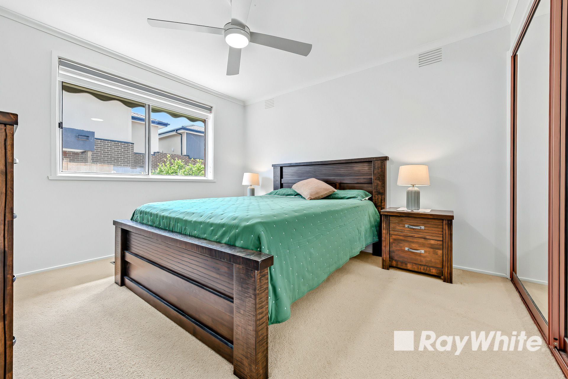 4/4 Macpherson Street — photo 7 of 14