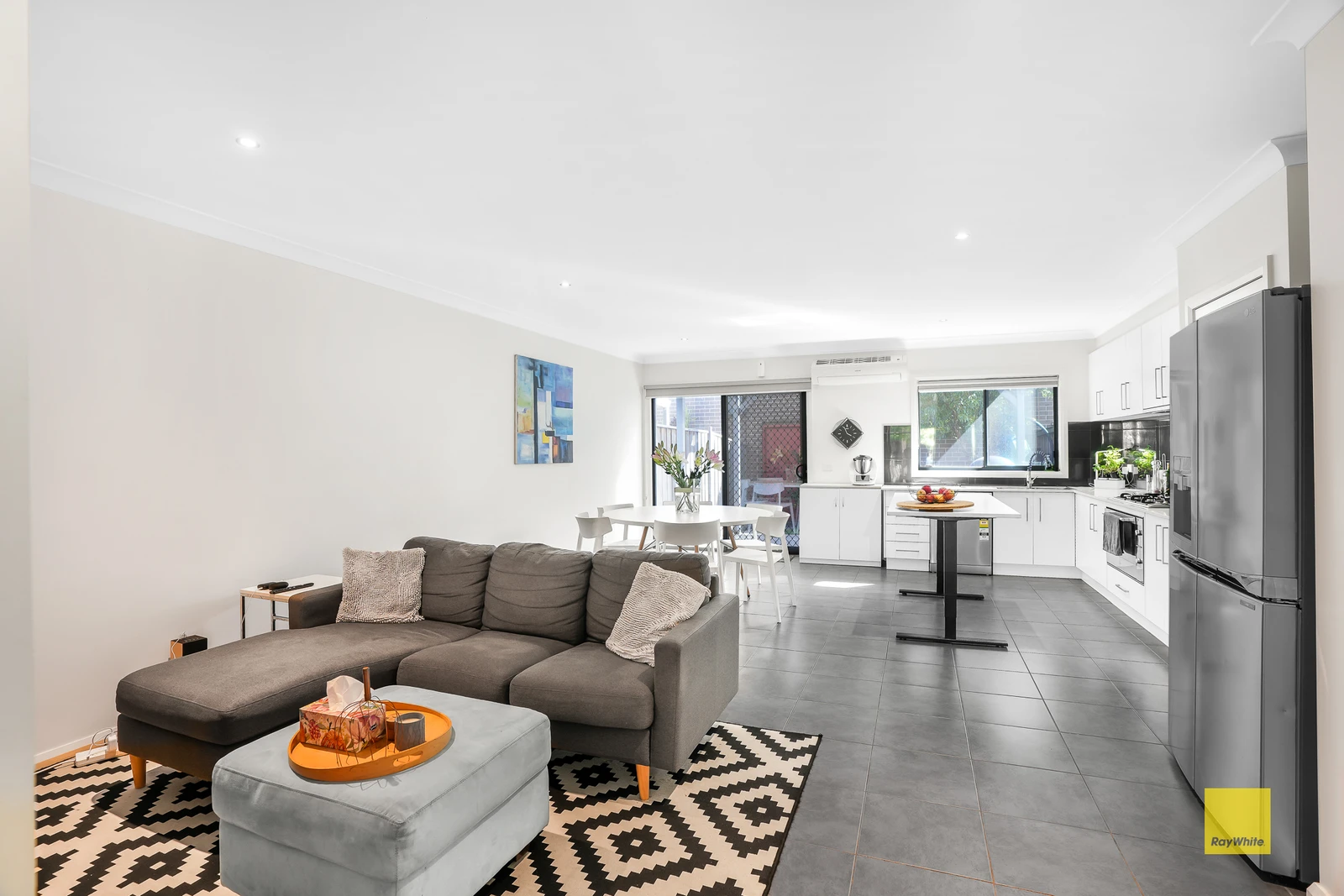 8 Mckillop Way, FRASER RISE, VIC 3336