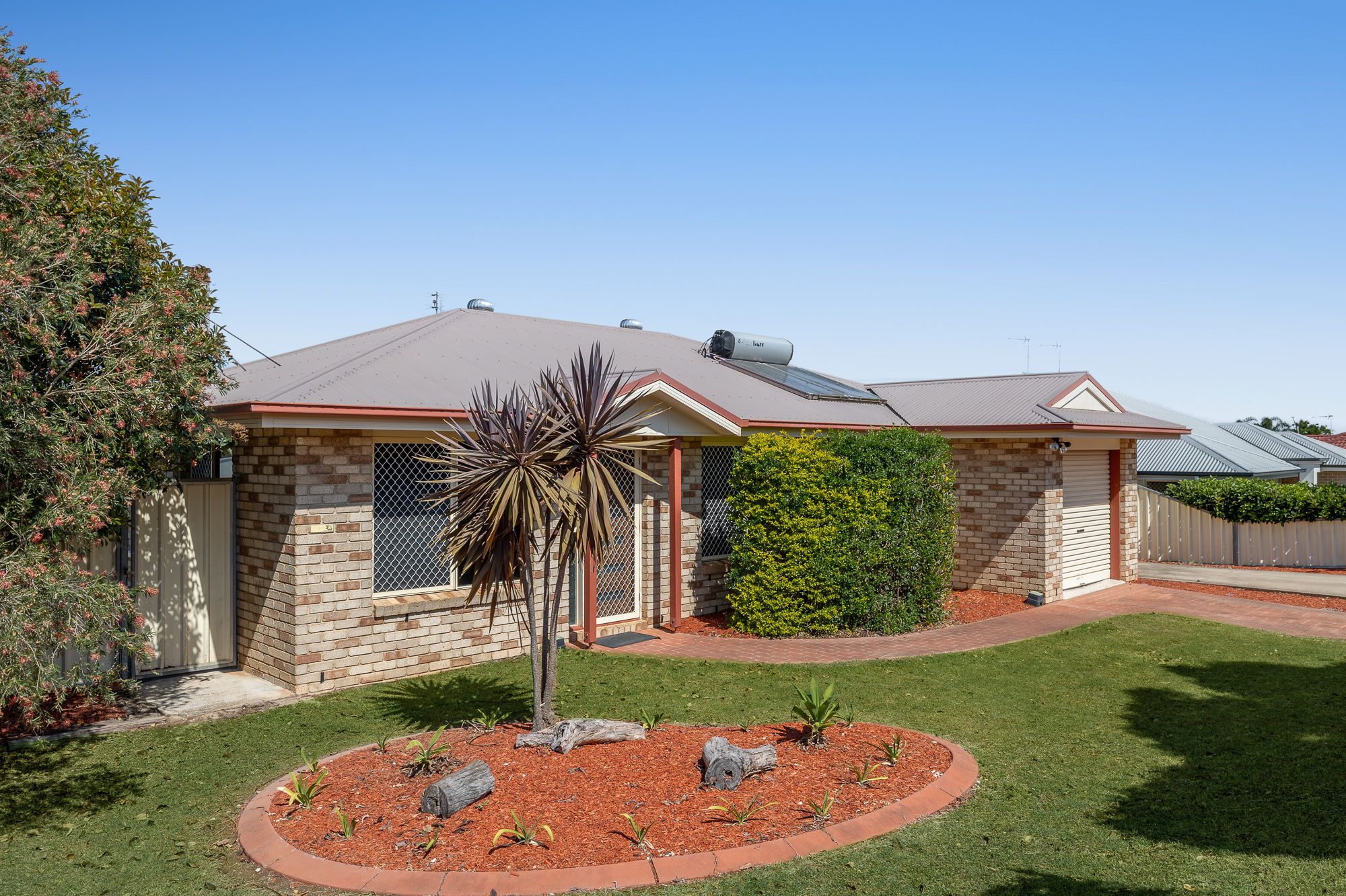 18 Duncan Street, Wilsonton Heights, QLD 4350