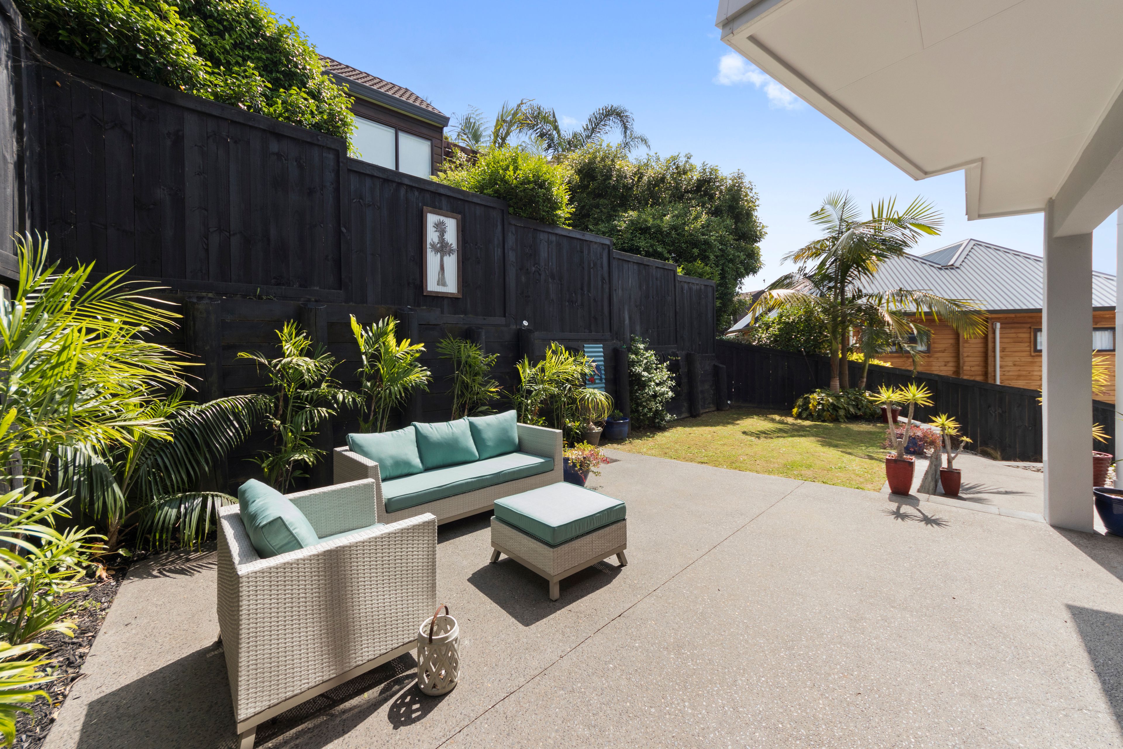 2/68a Haseler Crescent, Mellons Bay, Manukau City