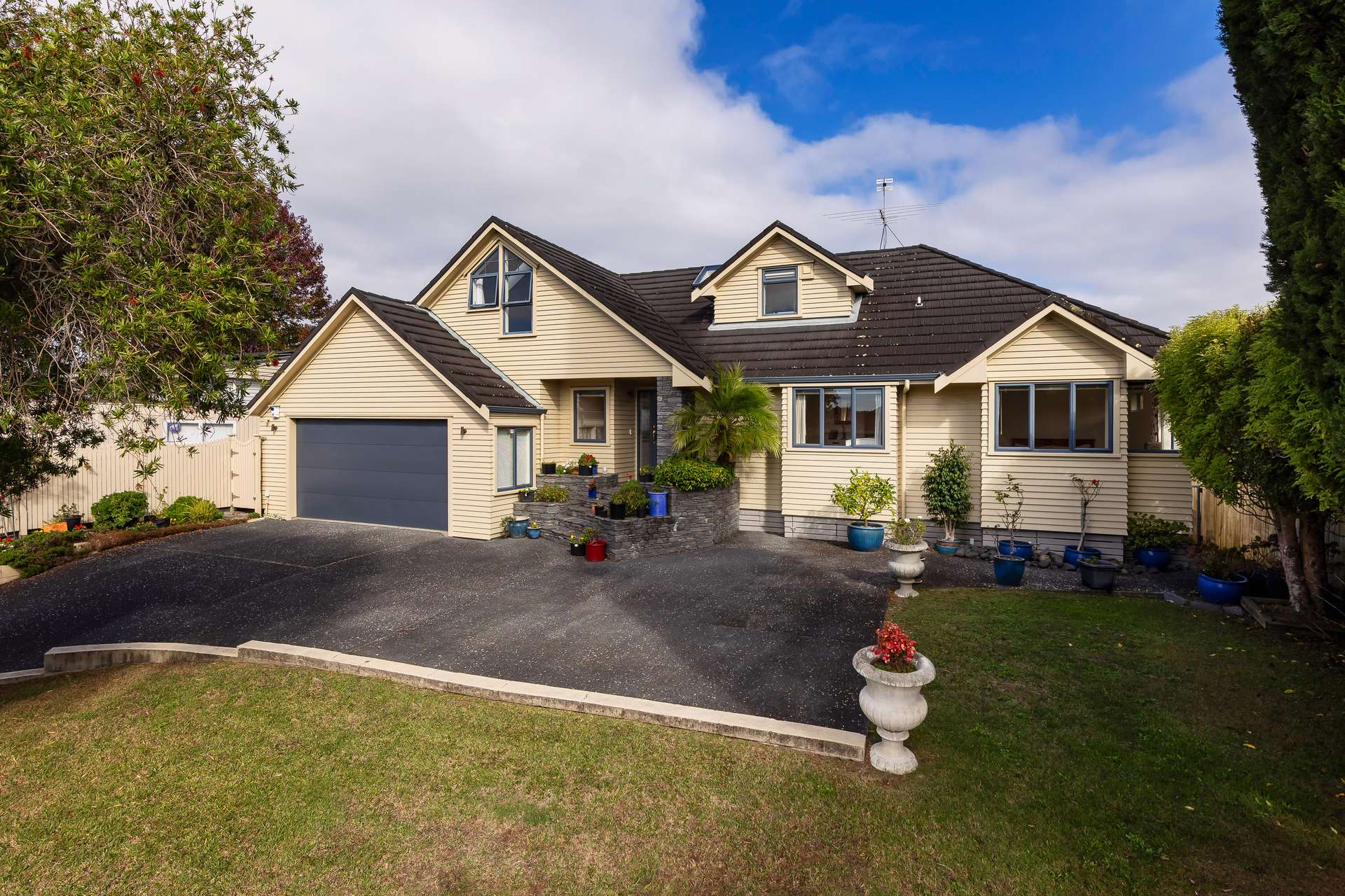 75 Halsey Drive photo 3