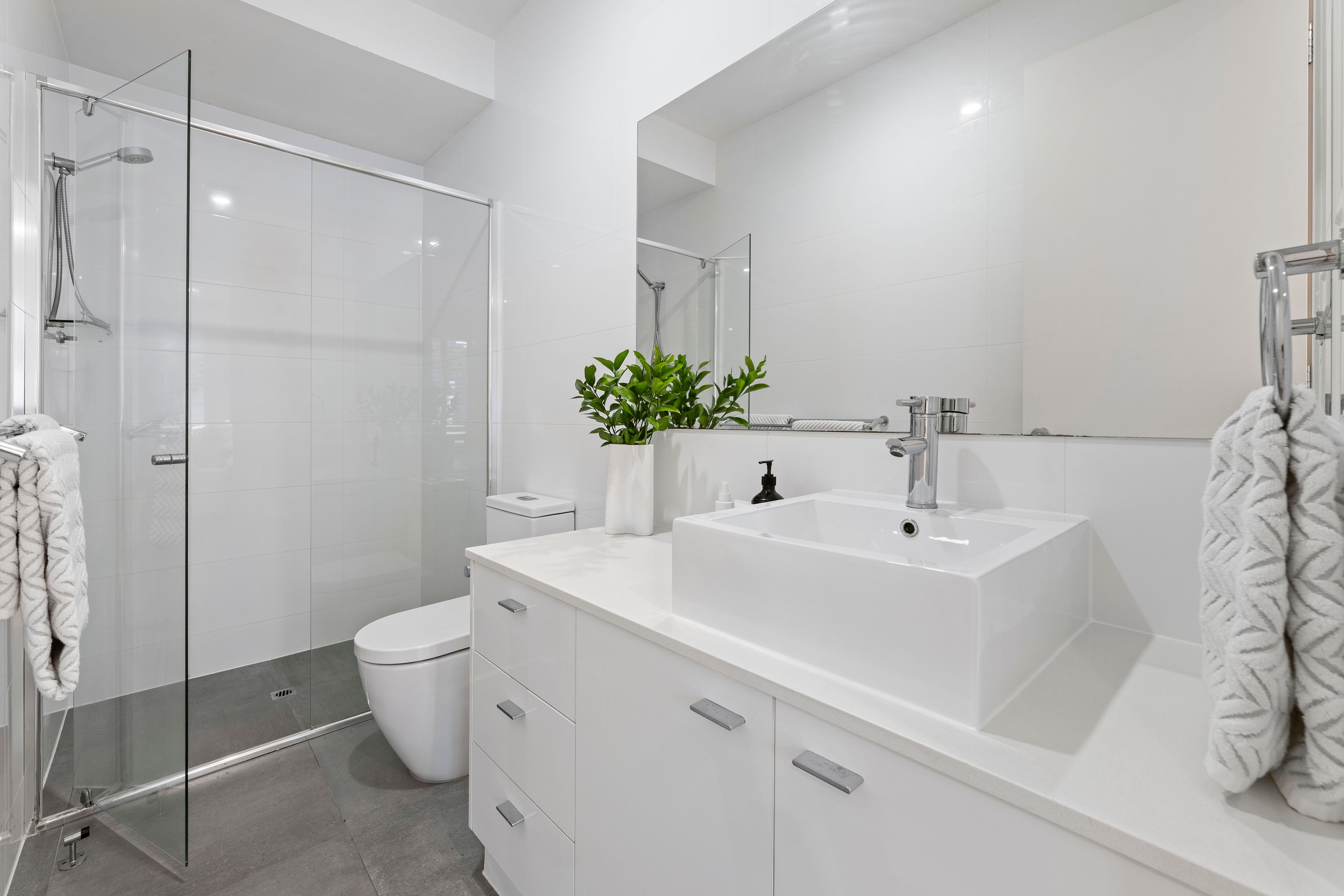 7B Vagnoni Avenue — photo 7 of 12