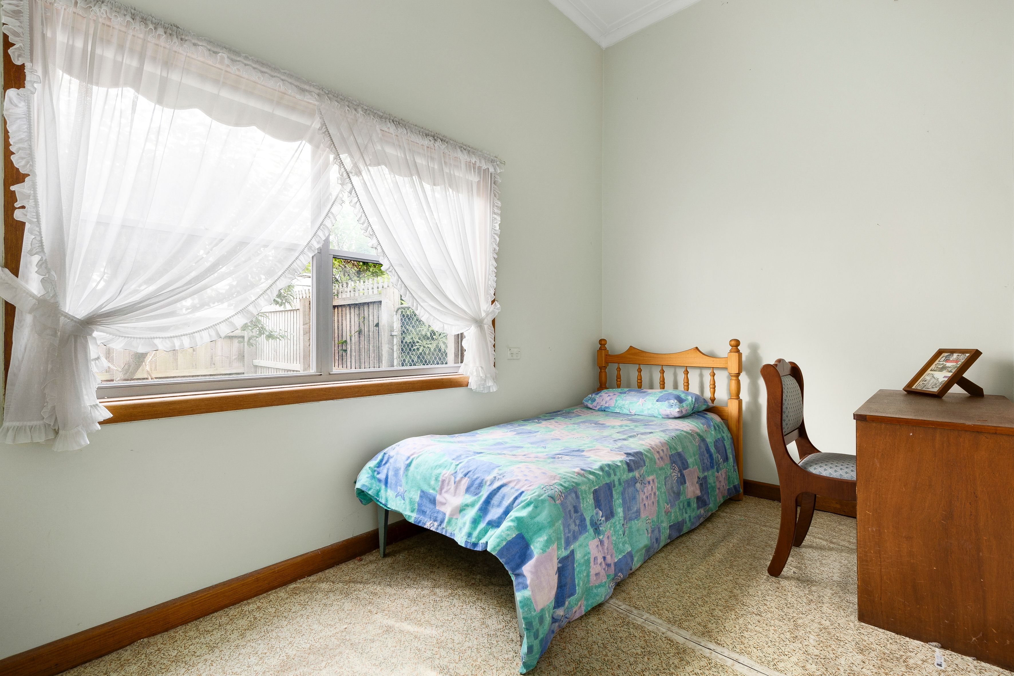 76 Munro Street — photo 6 of 18