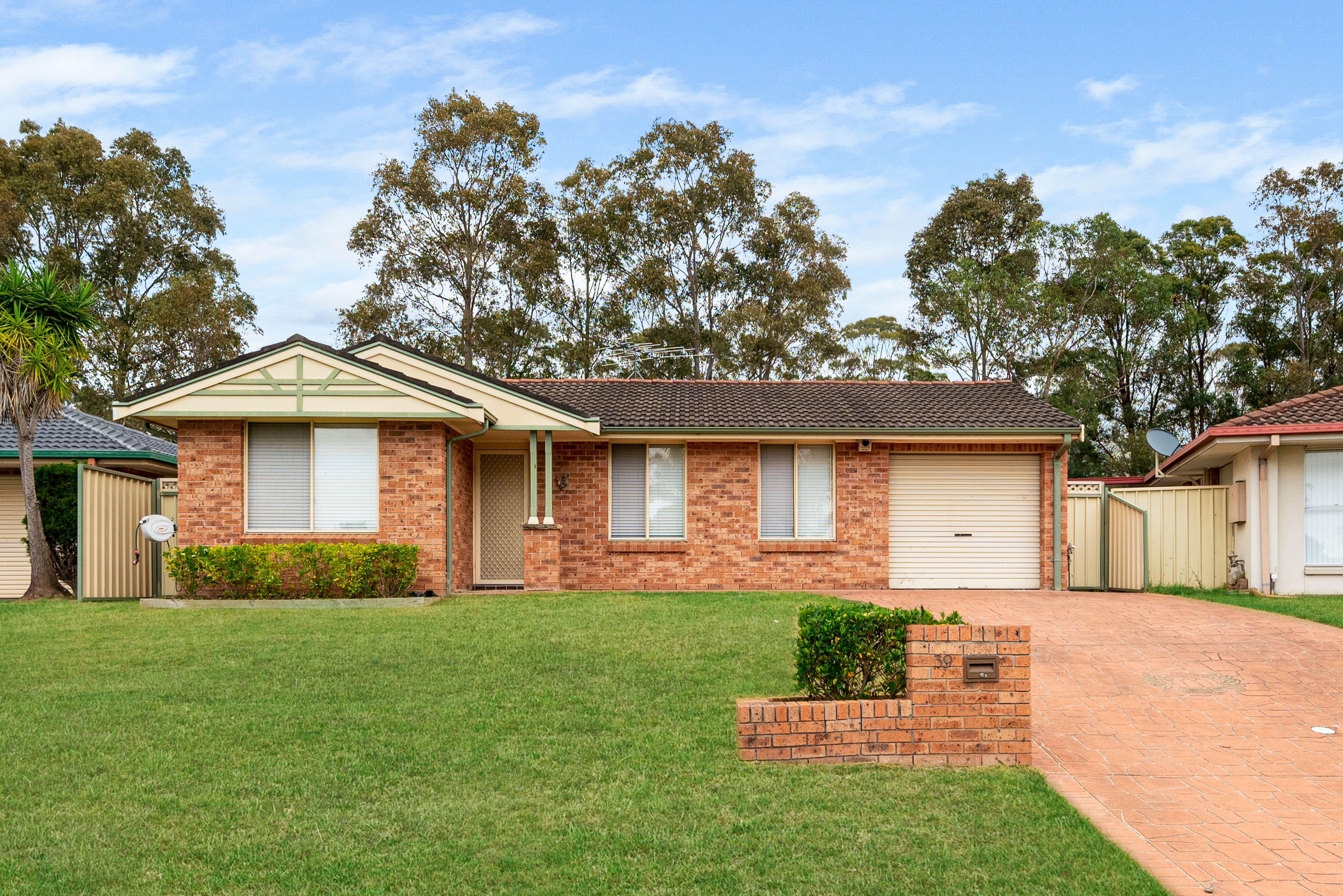 39 Paddy Miller Avenue, Currans Hill, NSW 2567