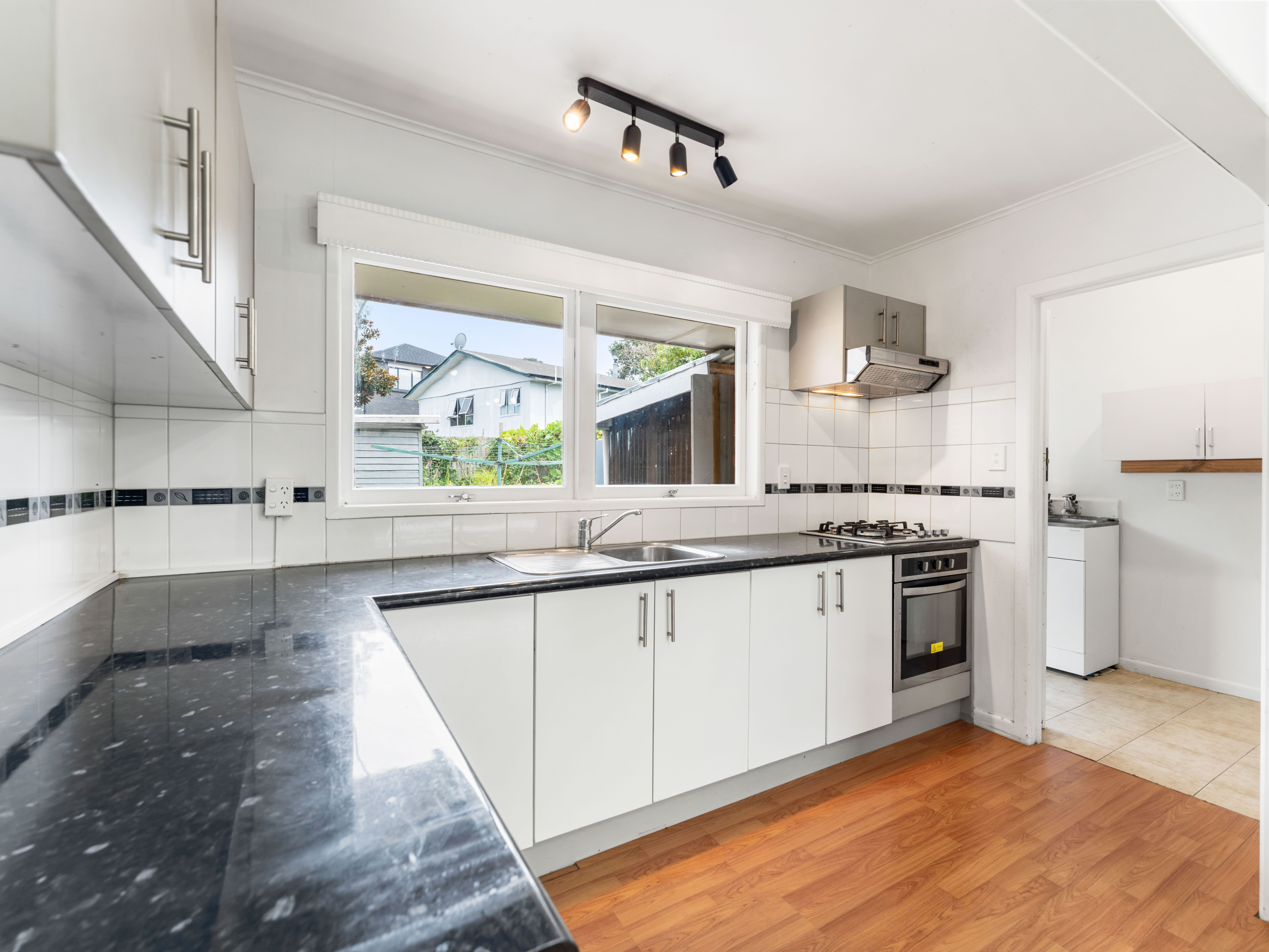 3/7 Hill Road, Papatoetoe, Manukau City