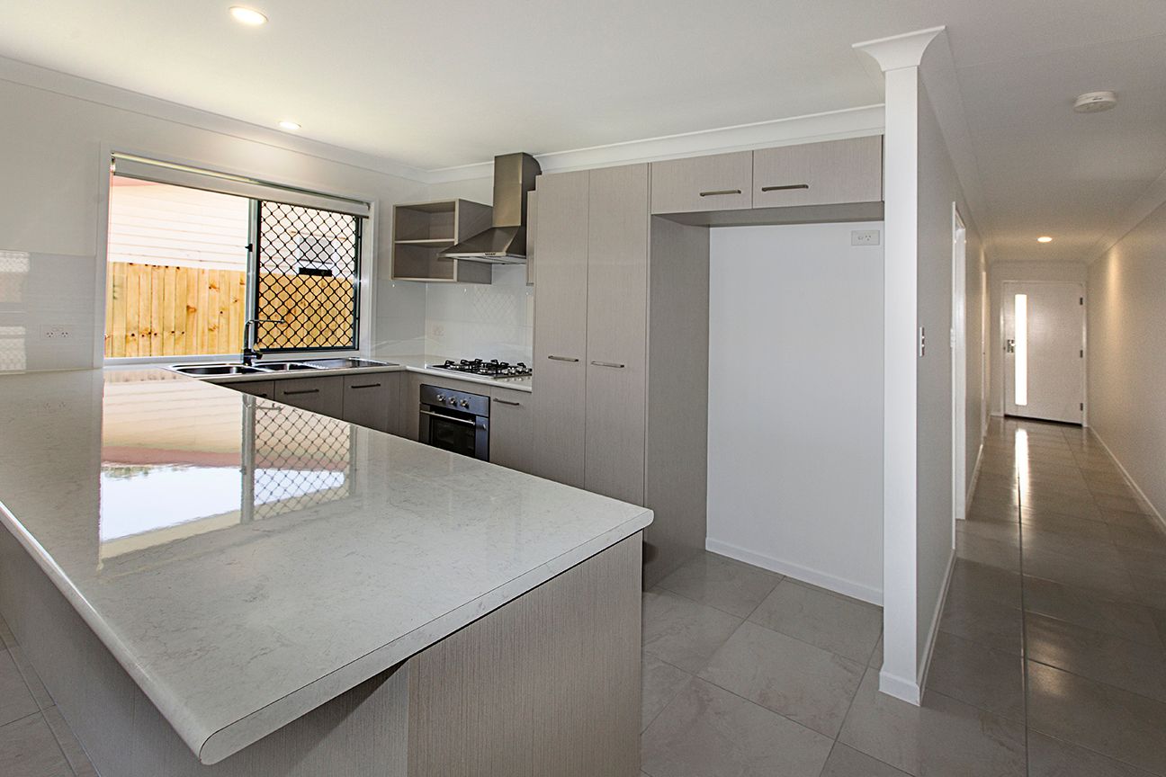 10 River Road, Bundamba, QLD 4304