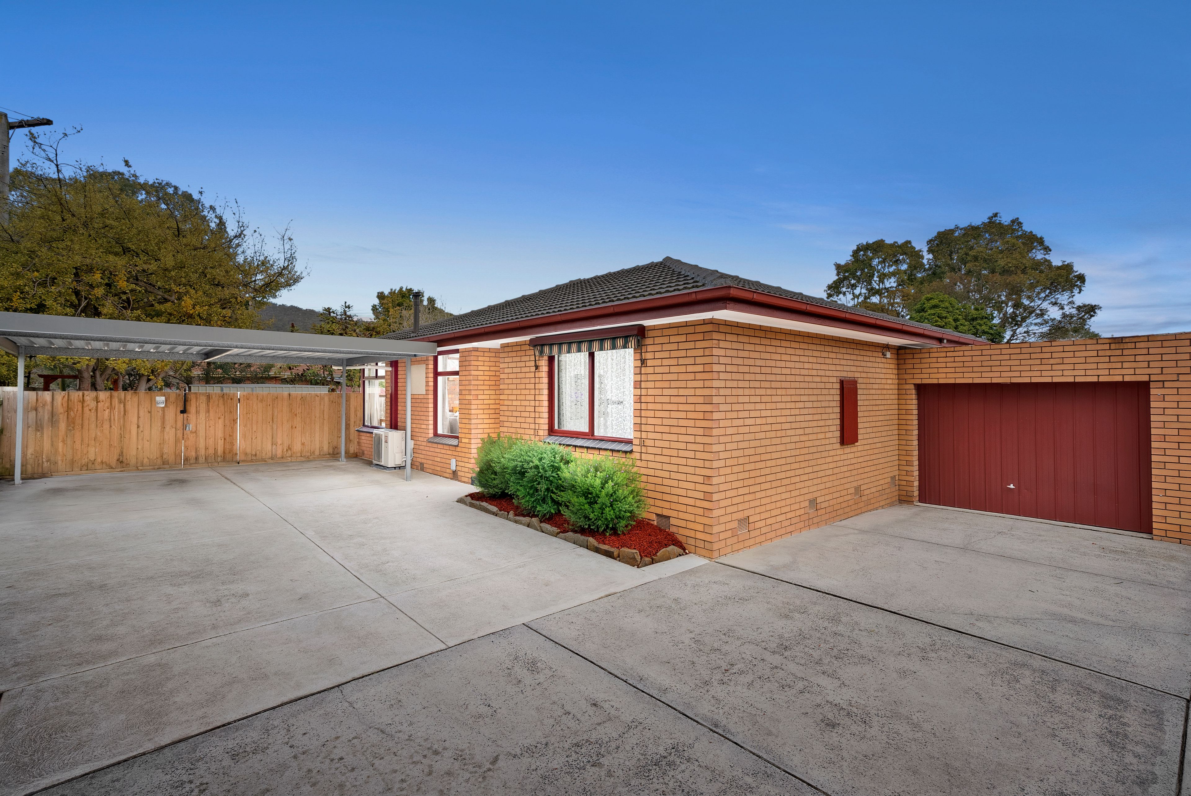 6 Miller Road, Boronia VIC 3155