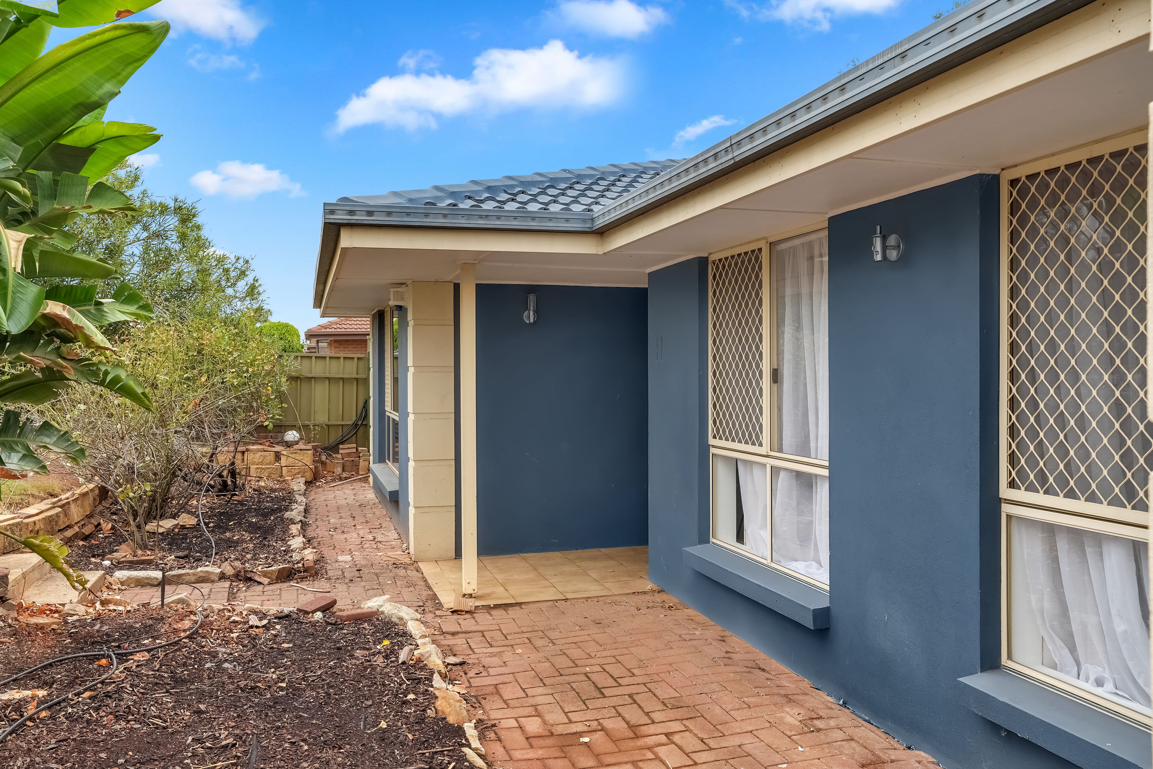 11 Adams Road, Craigmore, SA 5114