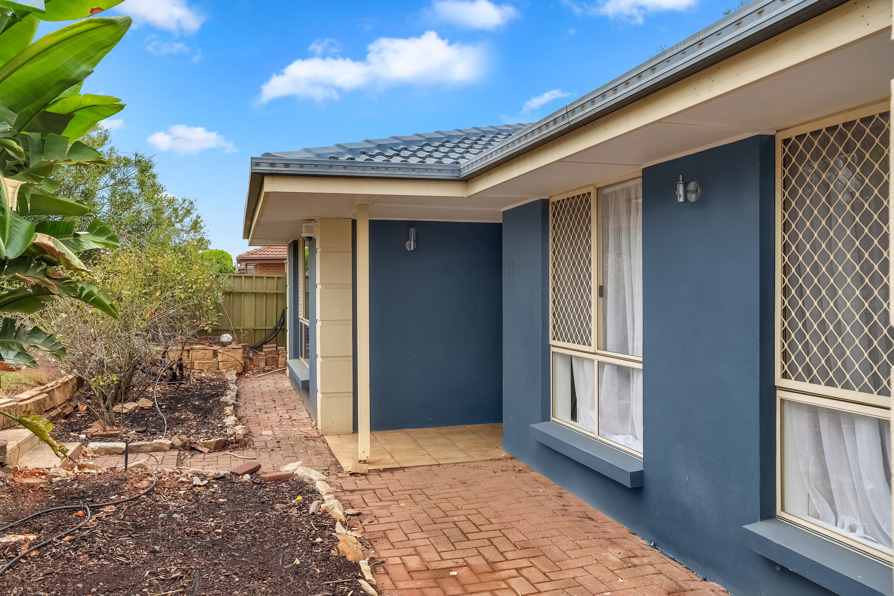 11 Adams Road, Craigmore, SA 5114