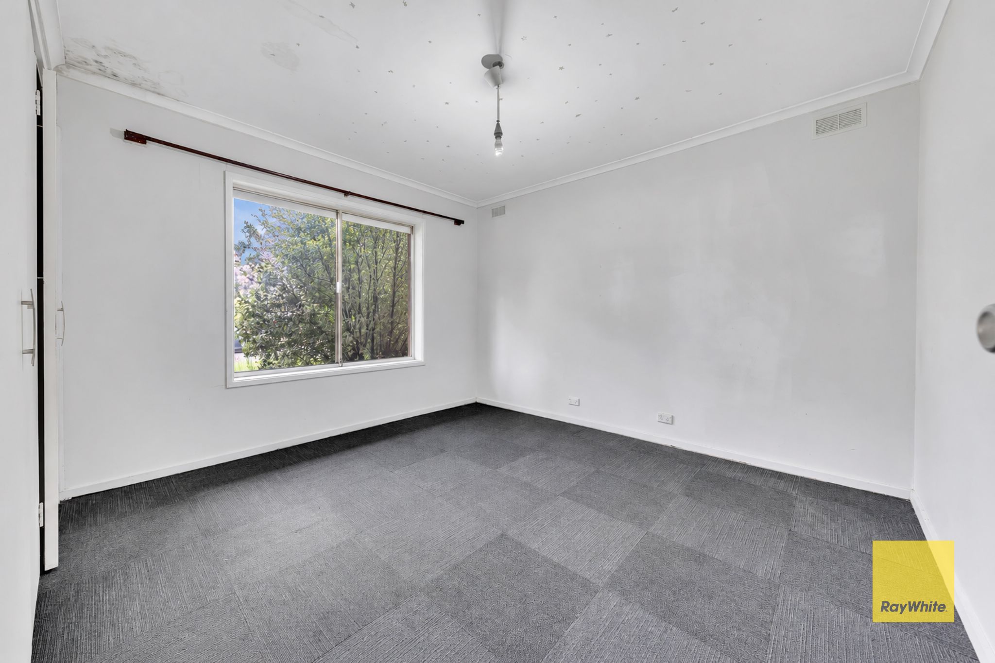24 BRENNAN Street — photo 6 of 17