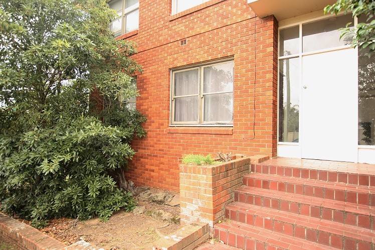1/5 Bradbury Avenue, Campbelltown, NSW 2560
