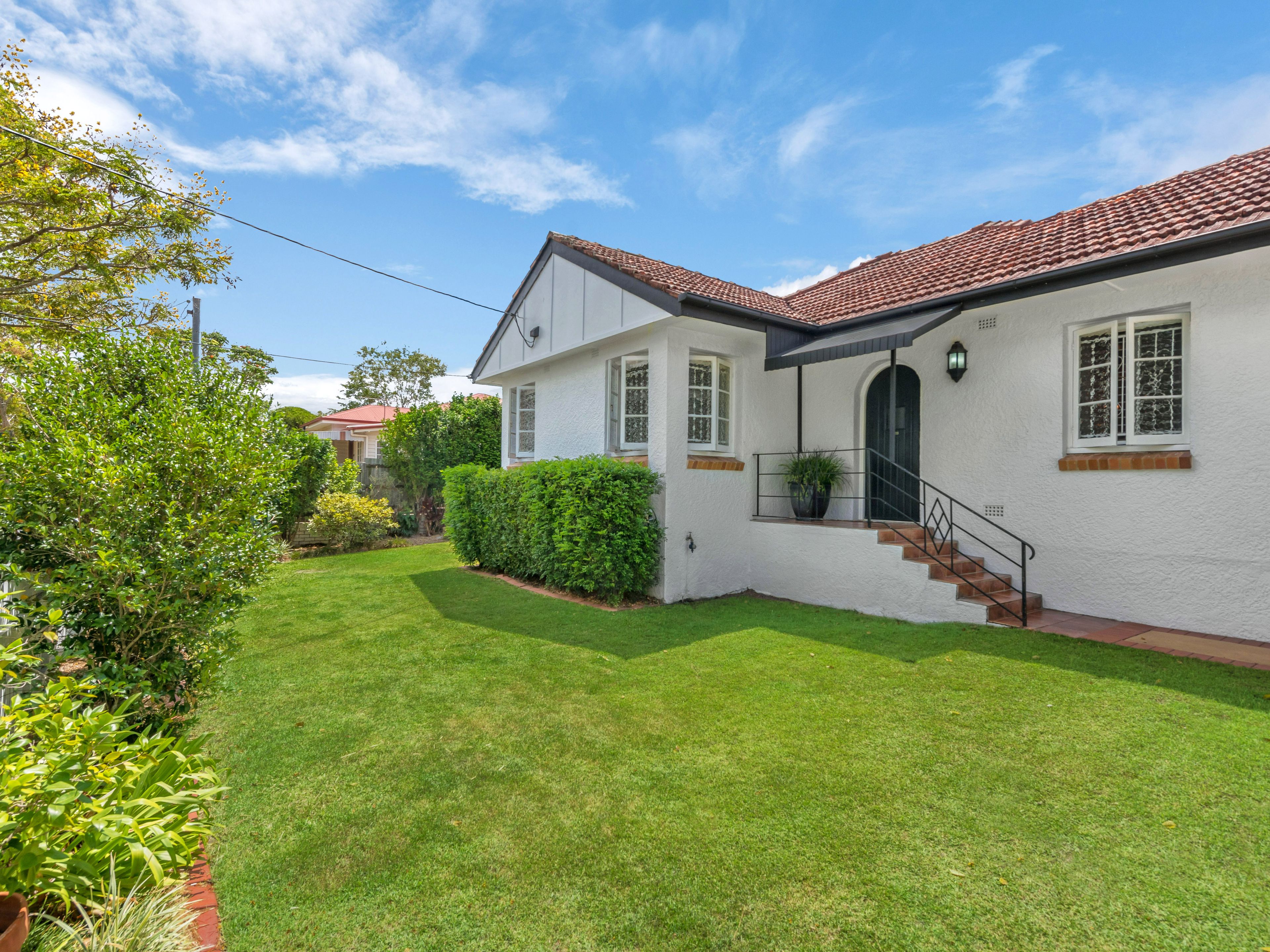 35 East Street, Camp Hill, QLD 4152