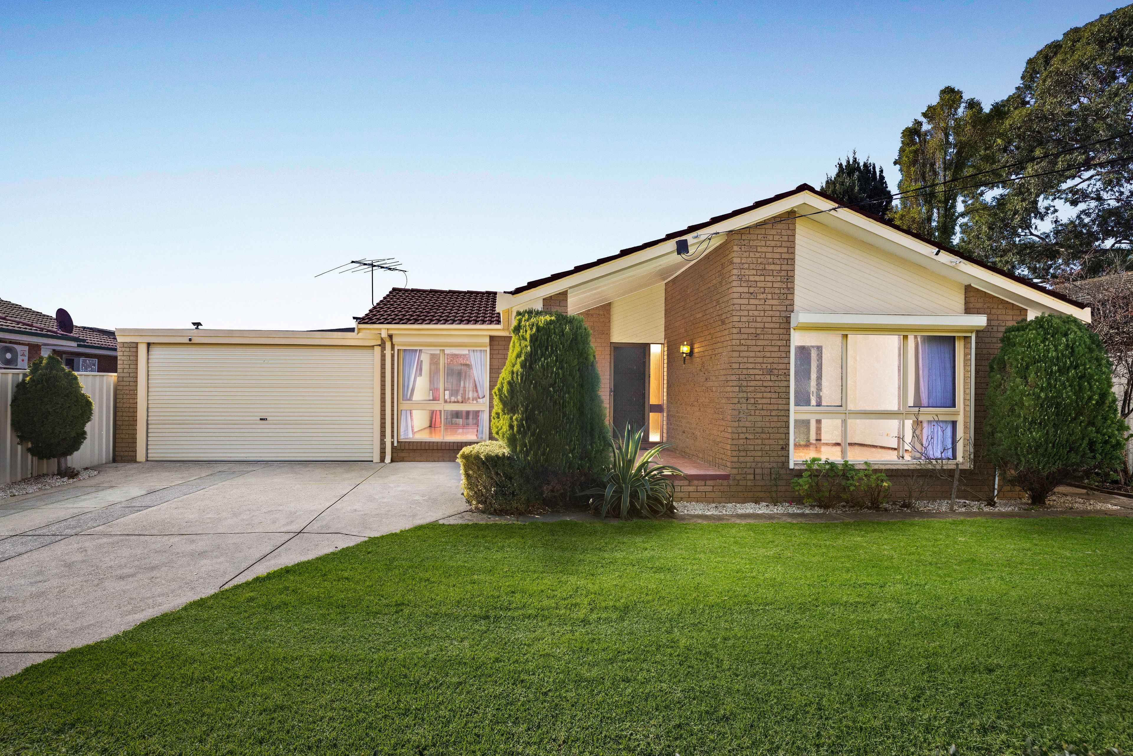 47 Bellavista Crescent — photo from Ray White Clayton