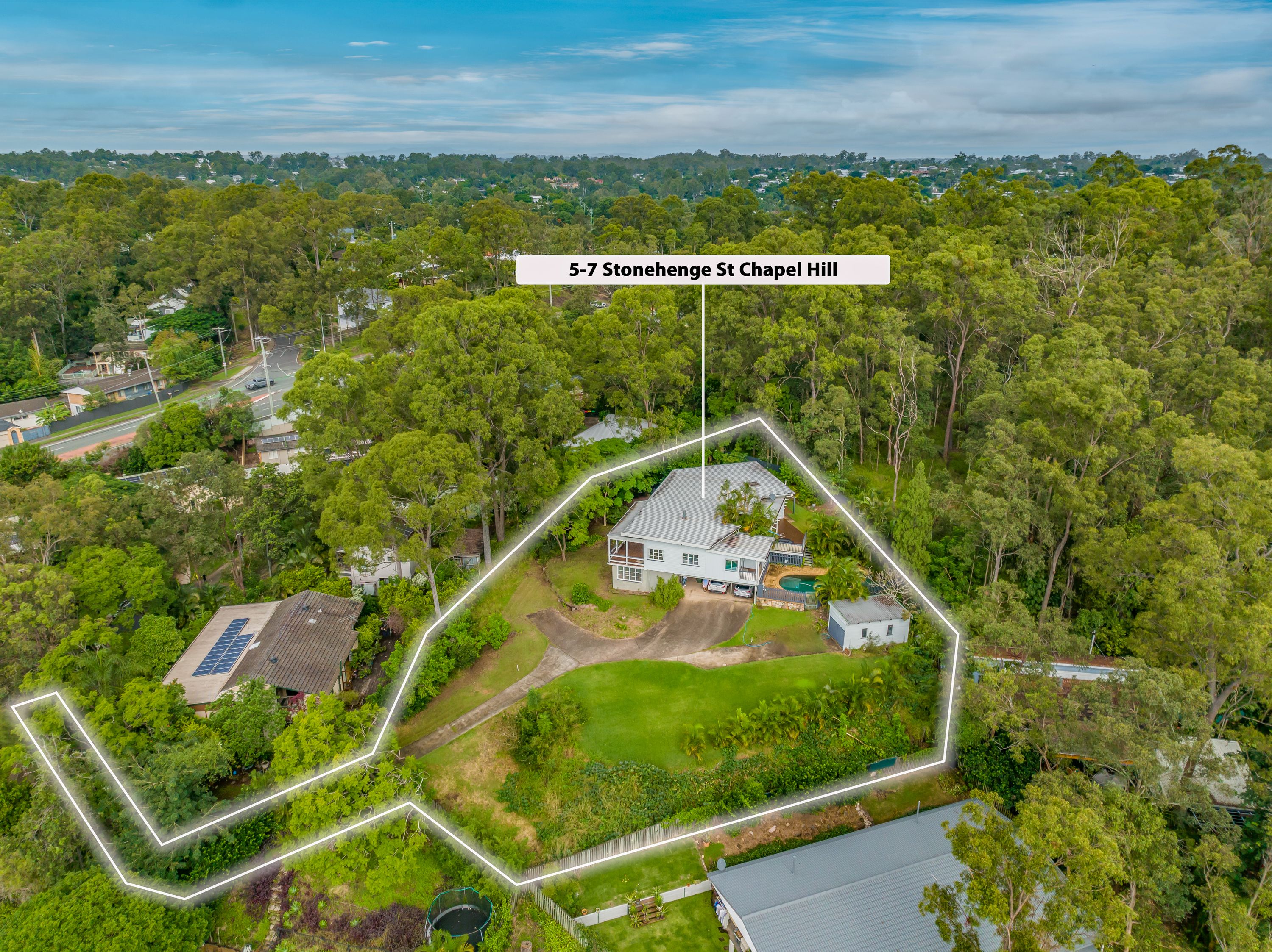 5 - 7 Stonehenge Street, Chapel Hill QLD 4069