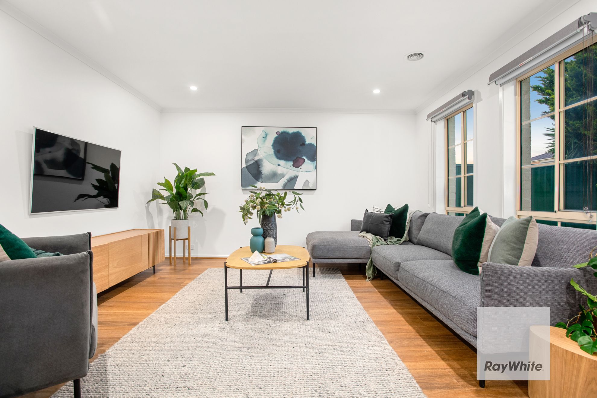 27 Tussock Crescent — photo 4 of 20