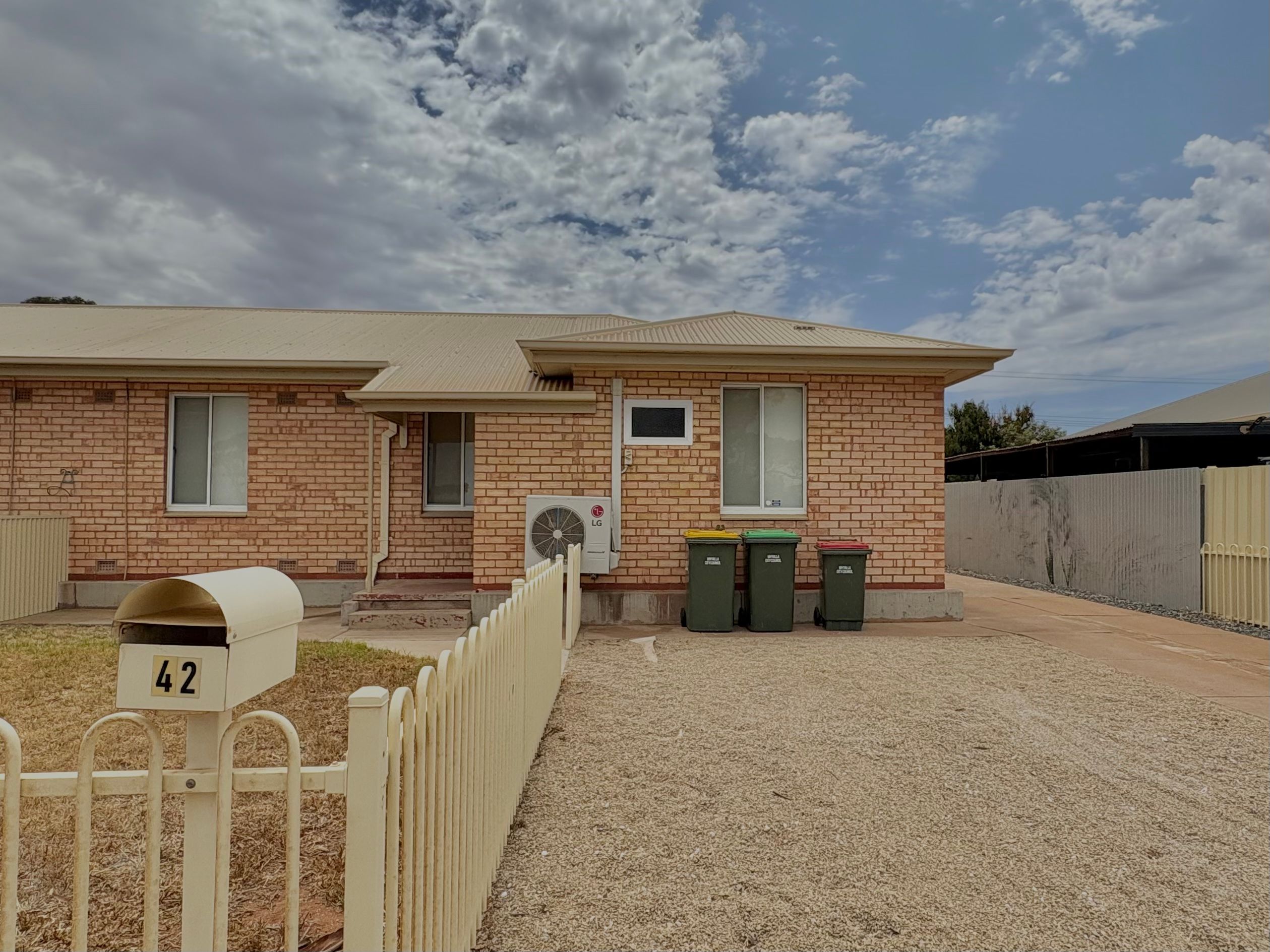 42 Knight Street, Whyalla Stuart, SA 5608