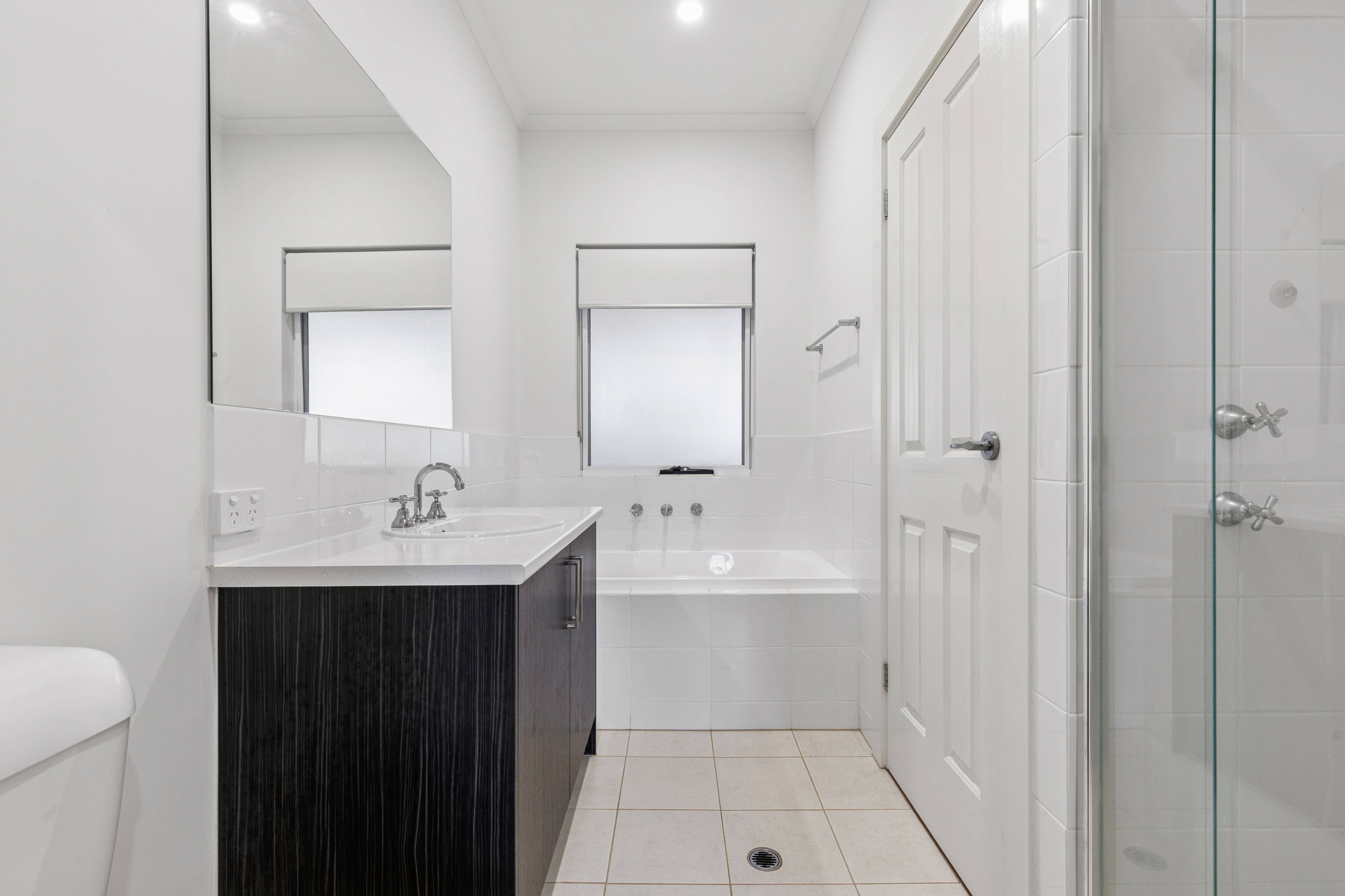 16 Croft Lane — photo 7 of 9