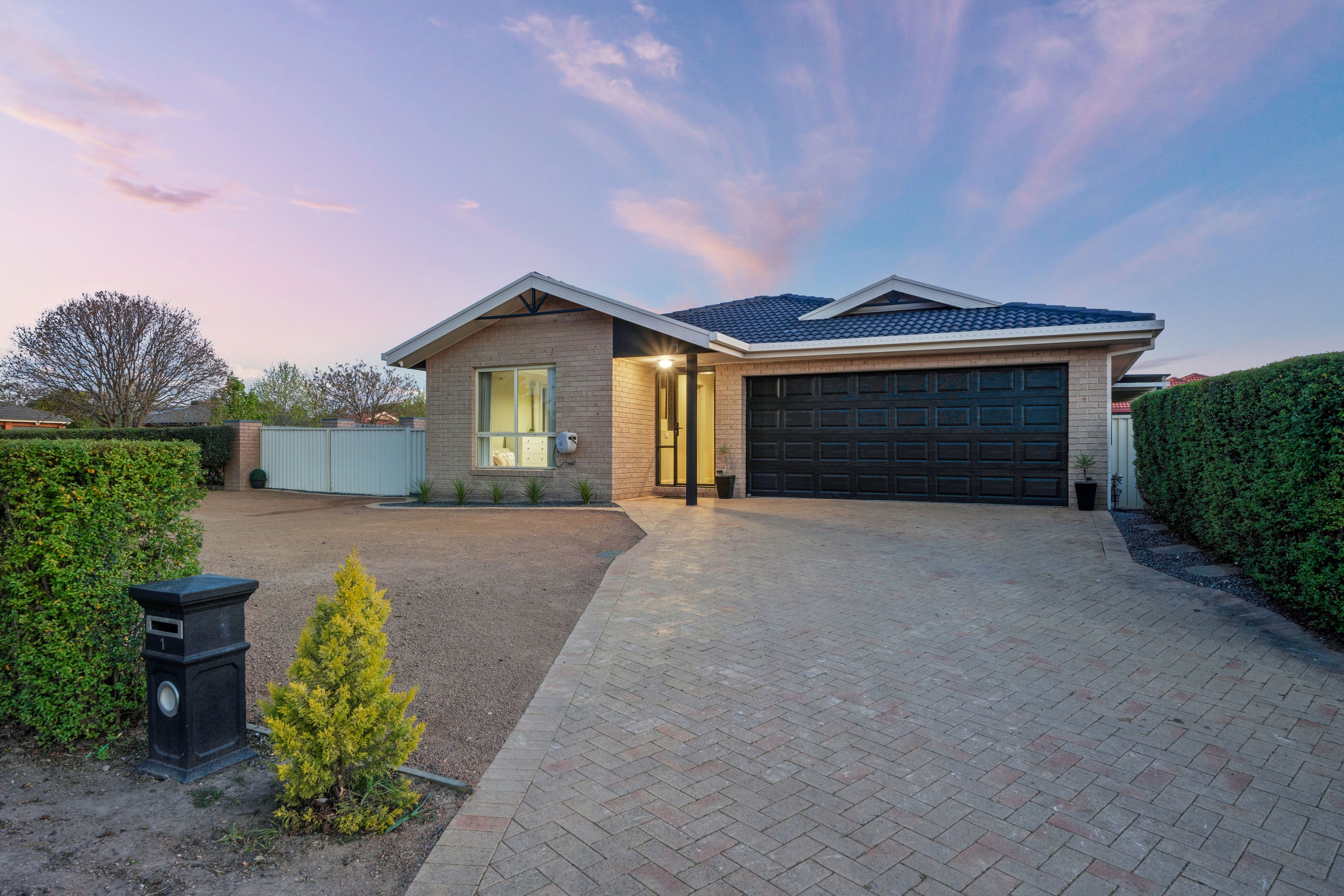 1 Dexion Place, Dunlop, ACT 2615