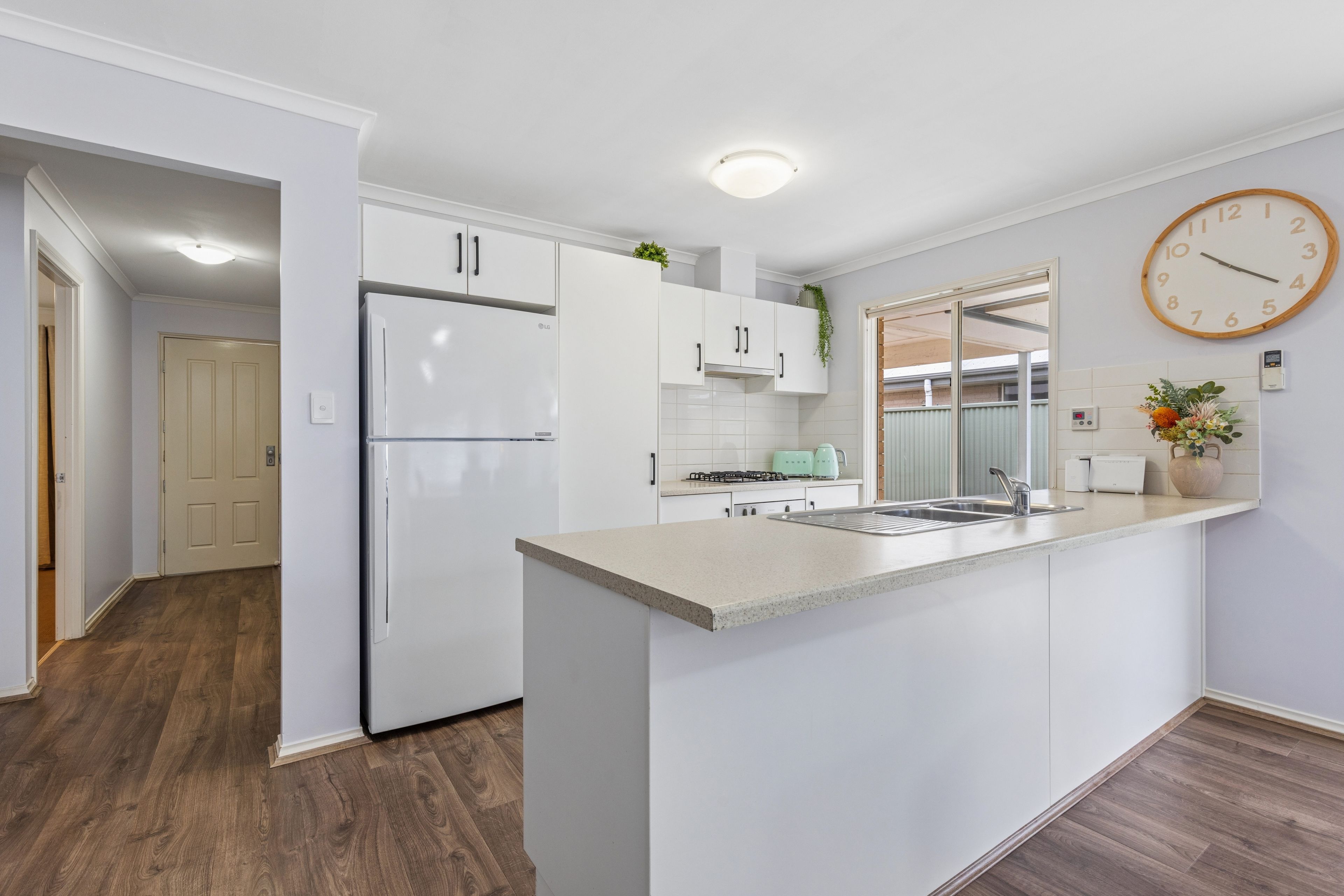 2/7 Wiland Street — photo 3 of 21