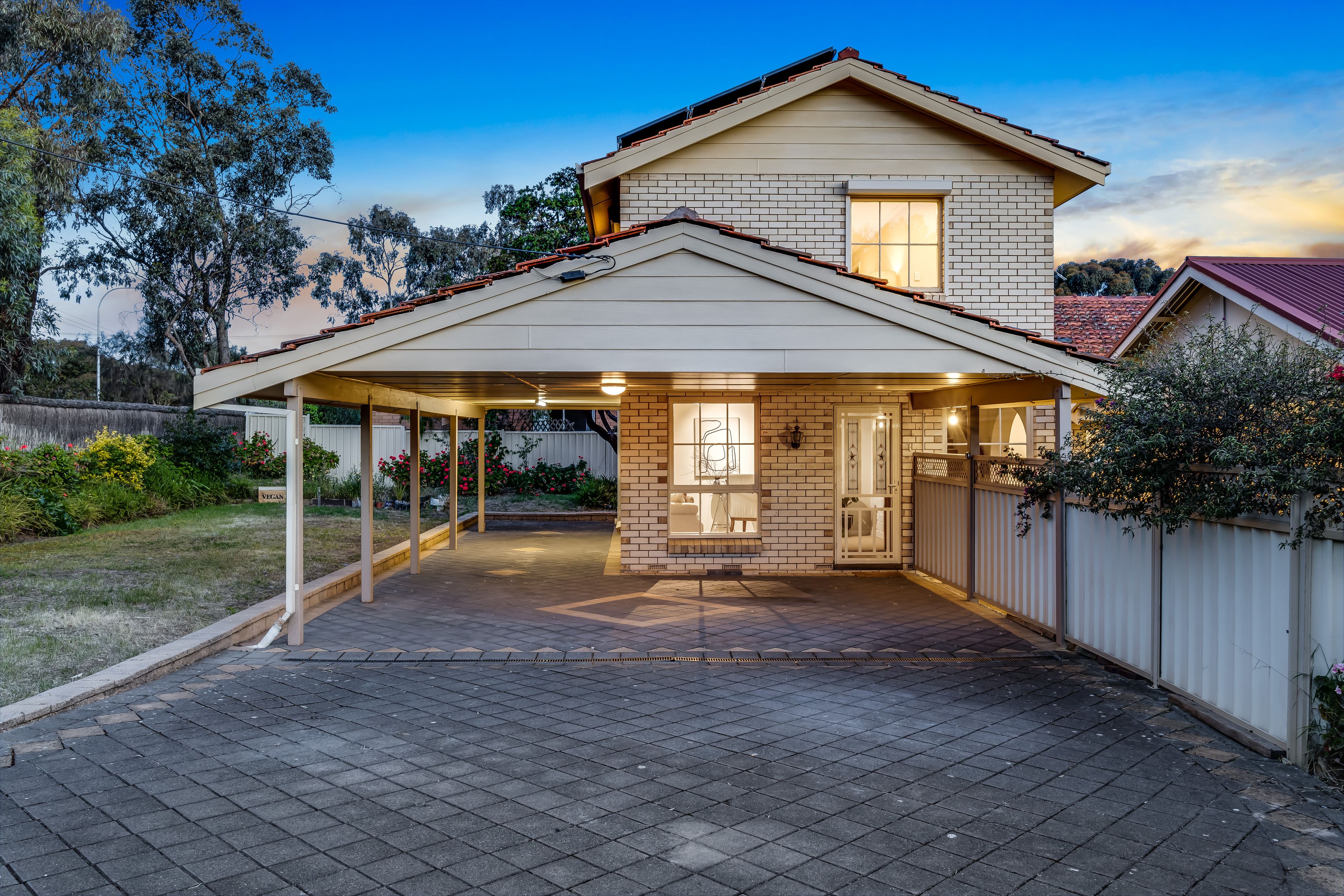 82 Black Road, Flagstaff Hill, SA 5159