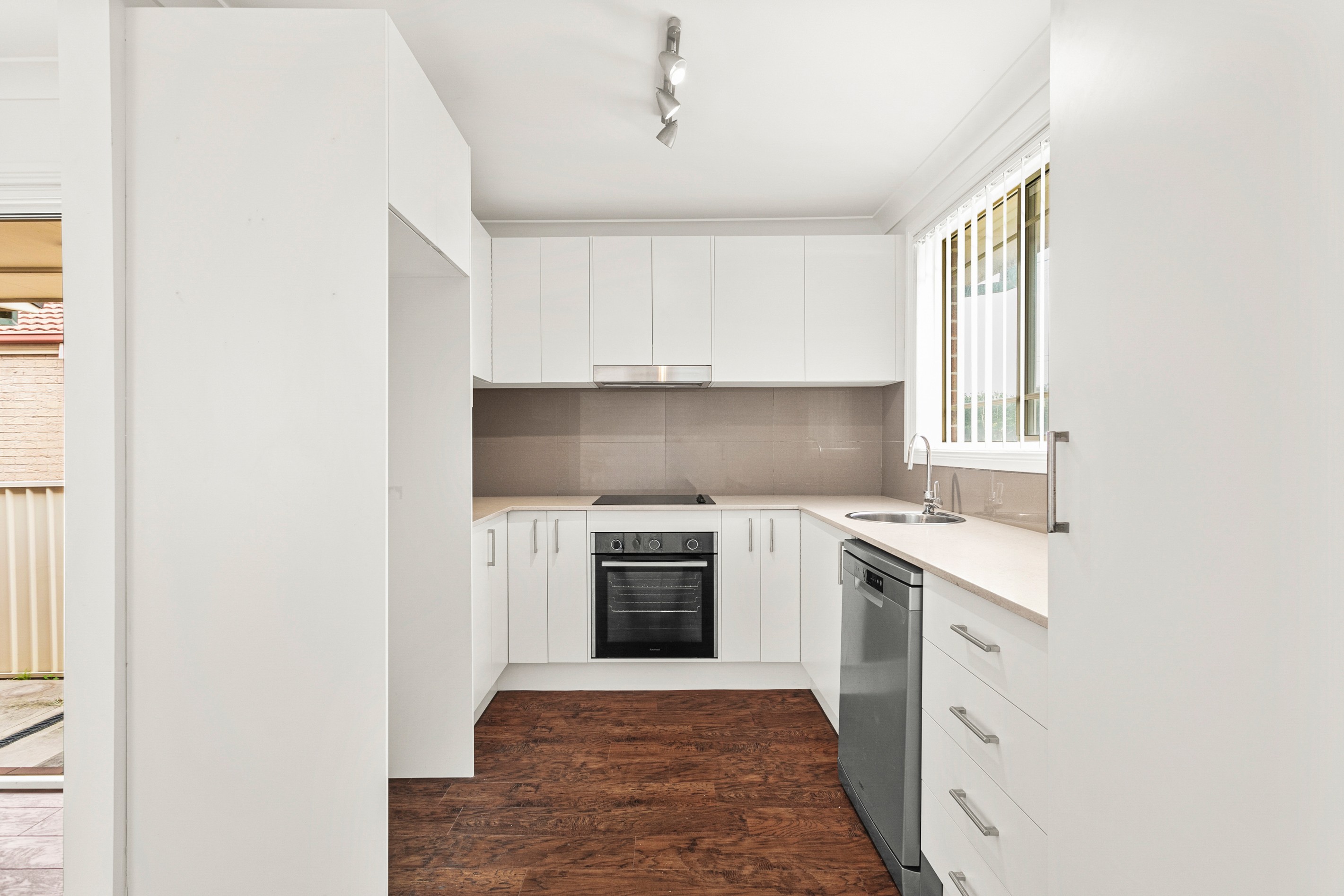 1/66 Pur Pur Avenue, Lake Illawarra, NSW 2528