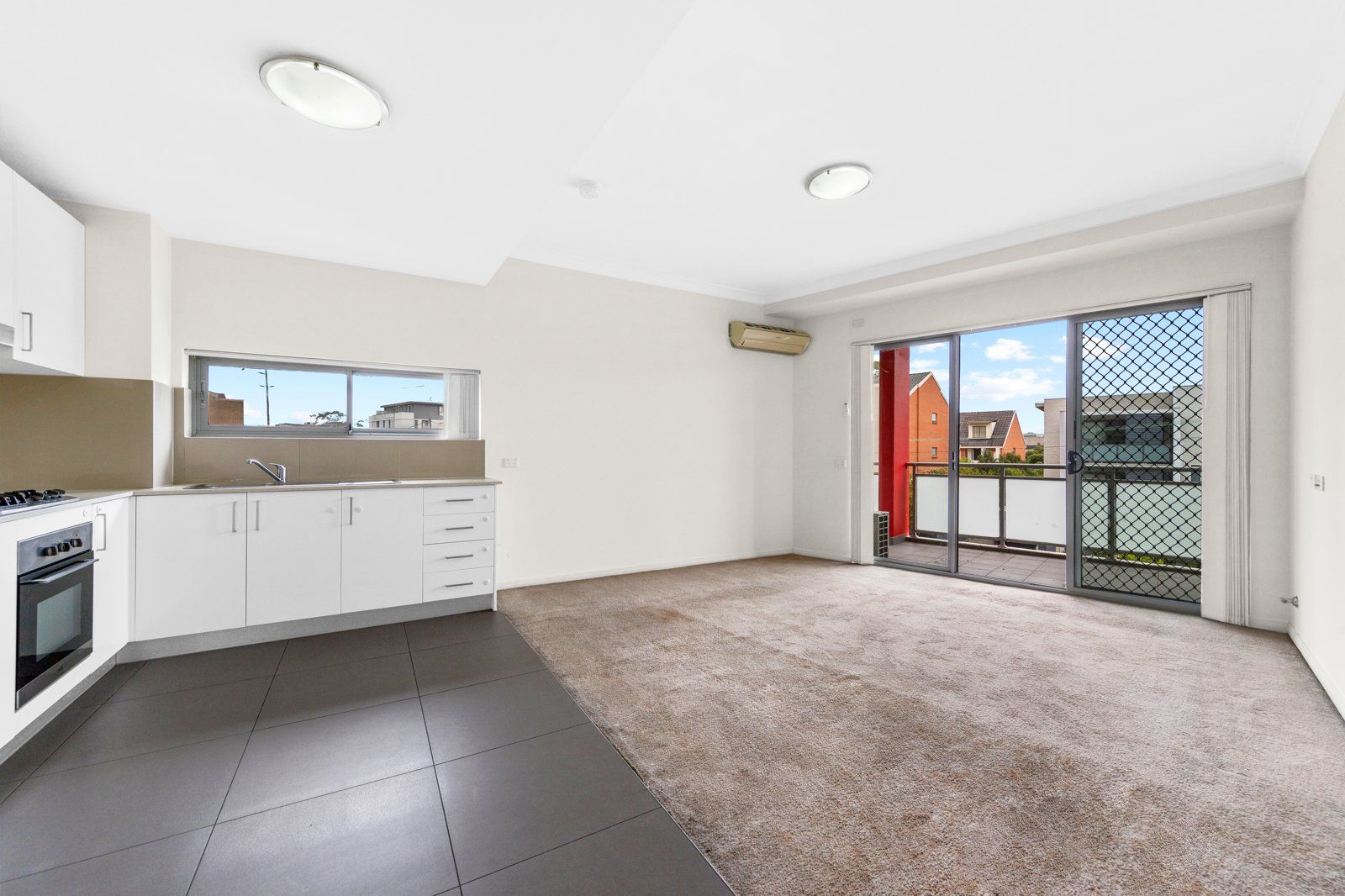 218/272-276 Railway Terrace, Guildford, NSW 2161