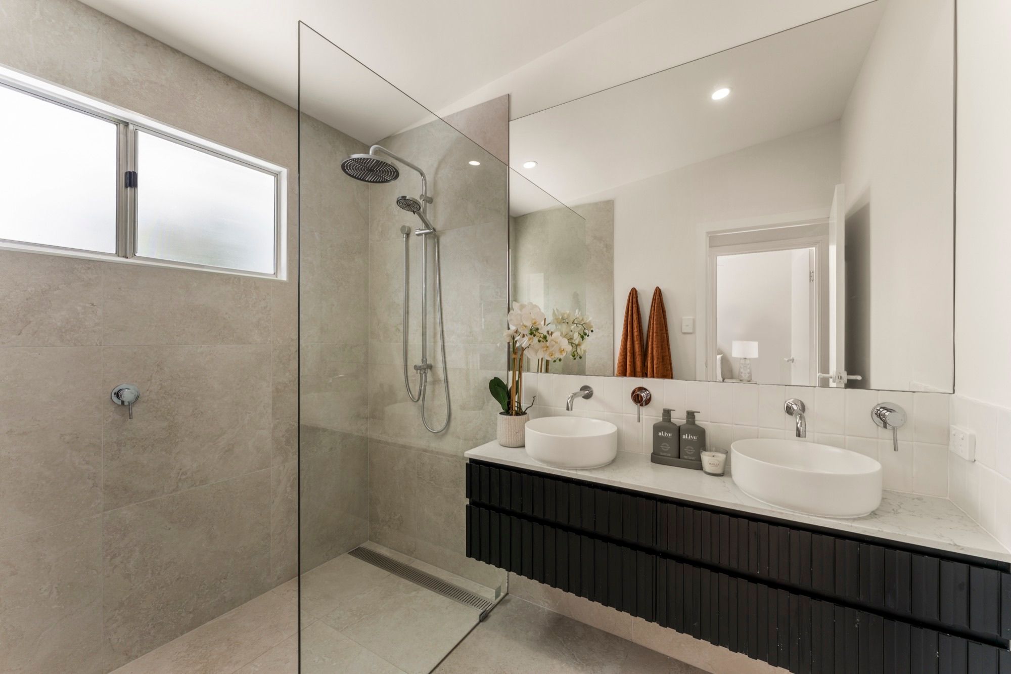 4 Gleneagles Street — photo 10 of 19