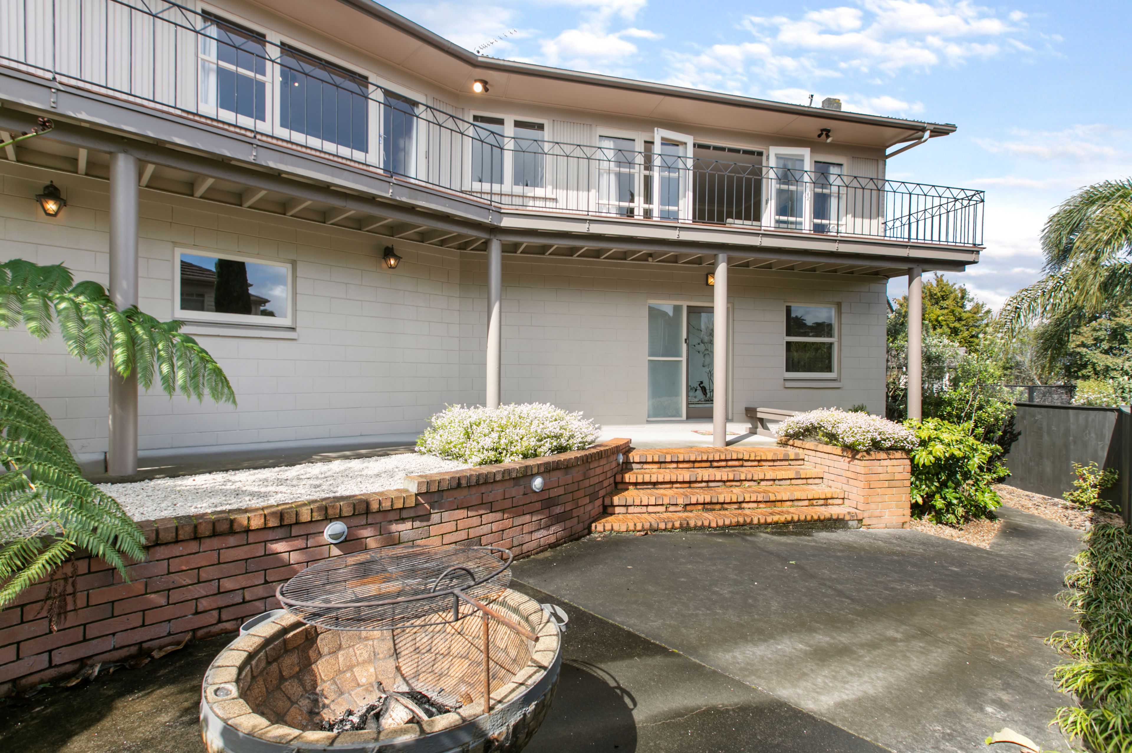 29i Paparoa Road, Cockle Bay, Manukau City
