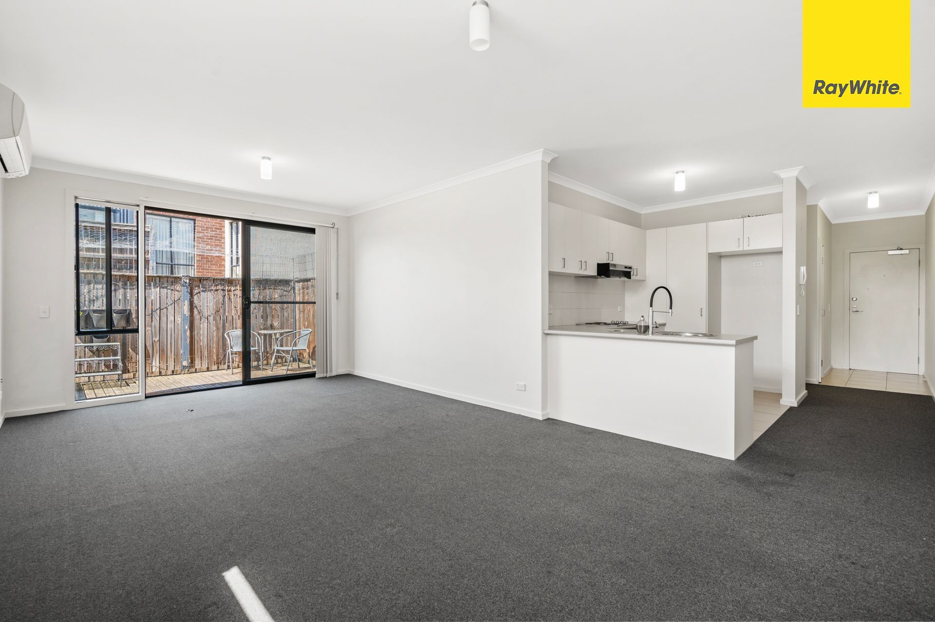 24/9 Petrea Place, HARKNESS, VIC 3337