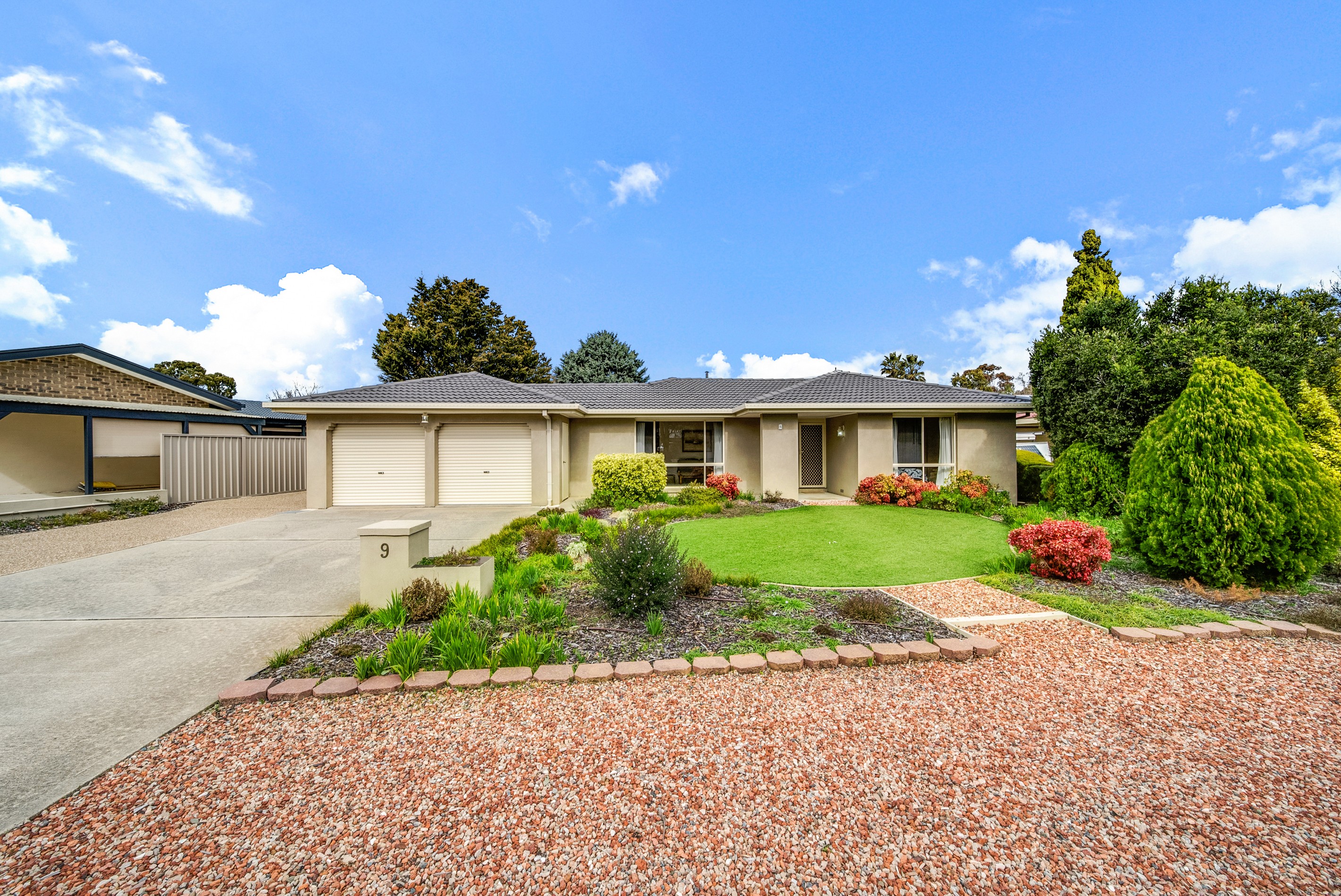 9 Merrett Gardens, Gordon, ACT 2906