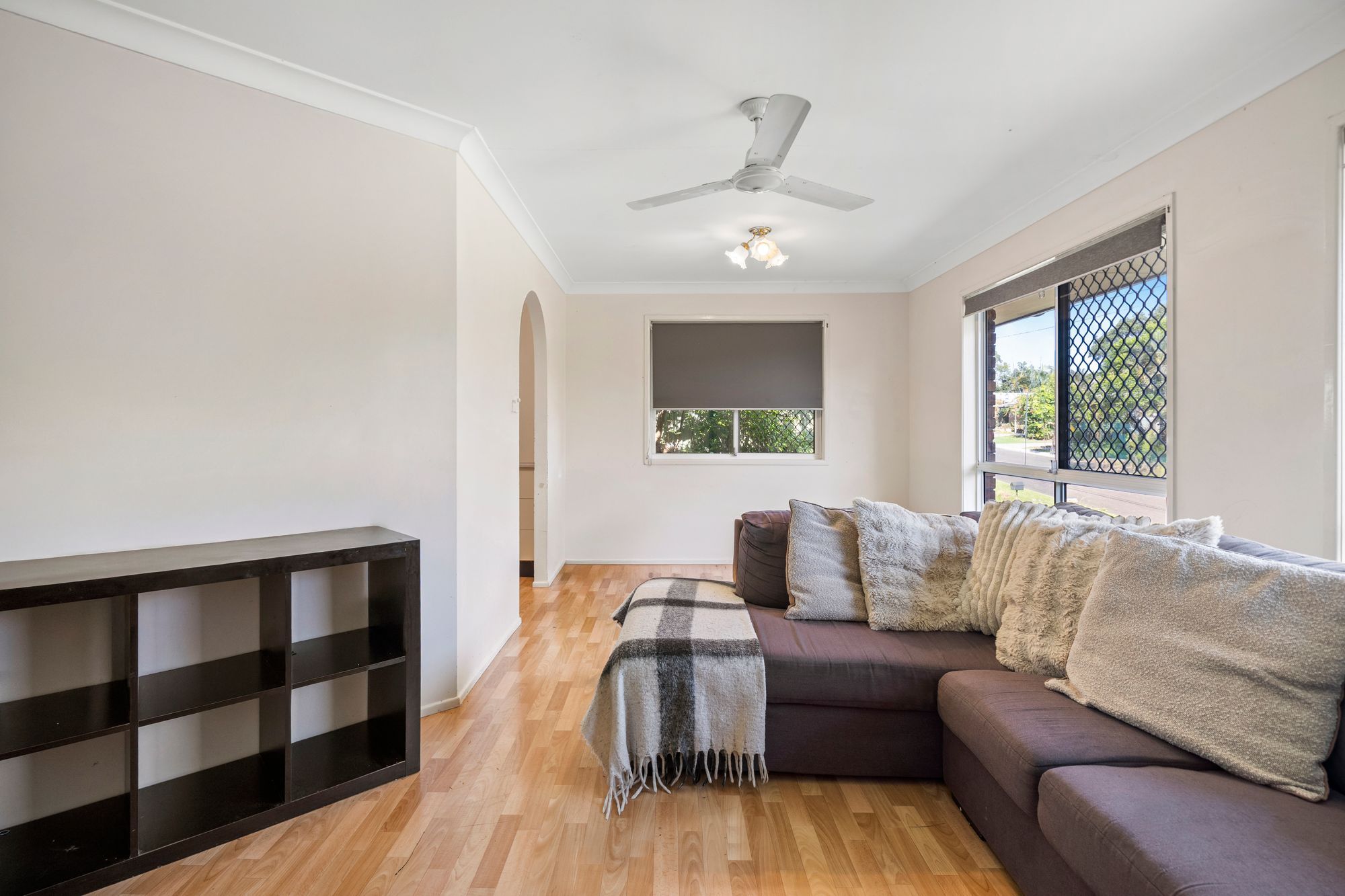 4 Barcrest Court, Crestmead, QLD 4132