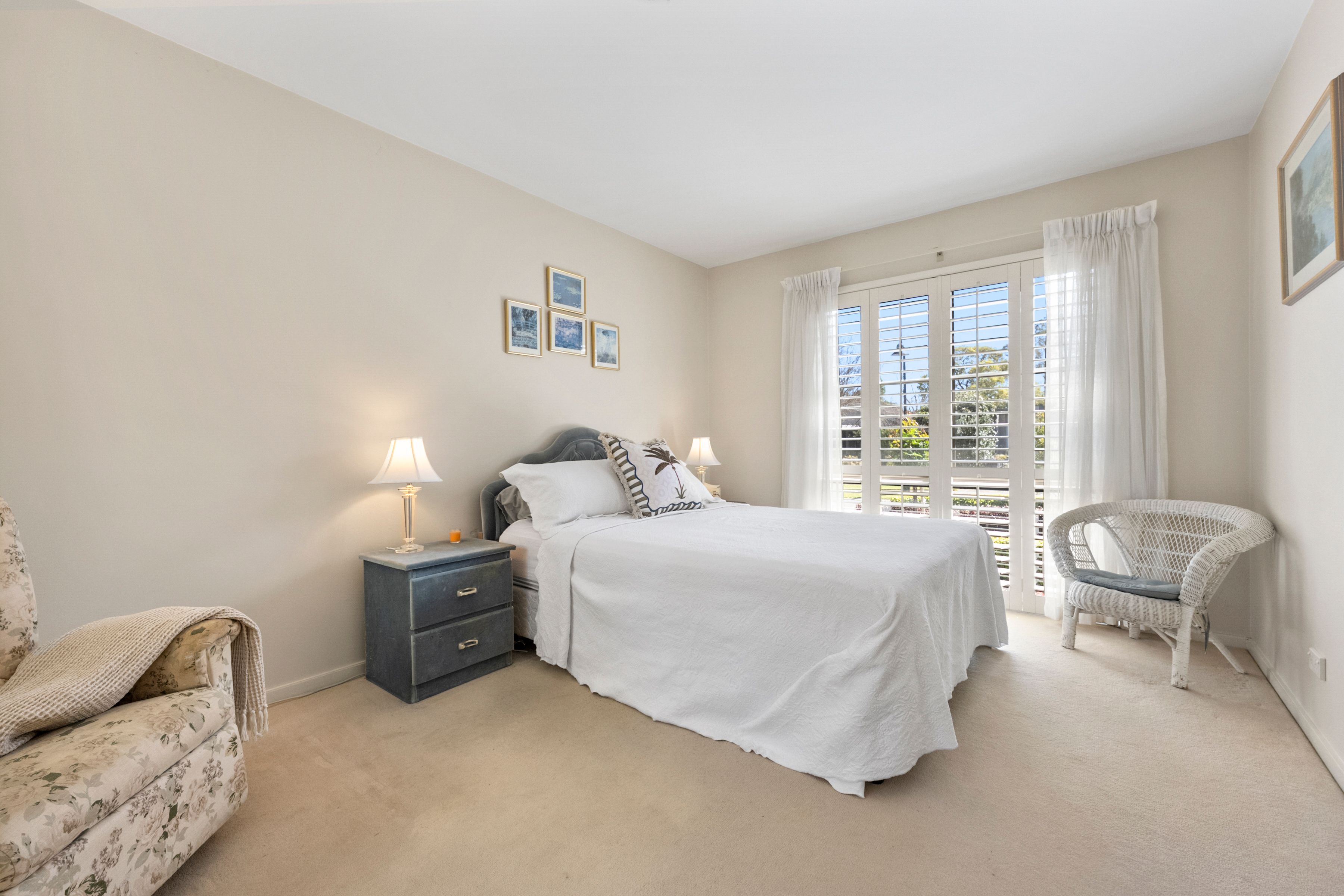 67 Leura Crescent — photo 10 of 12
