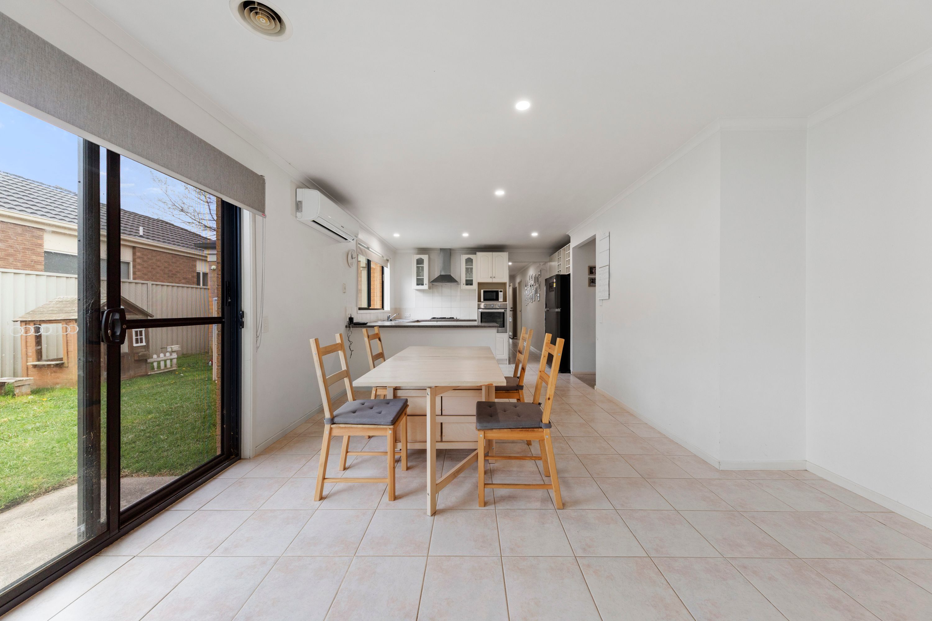 81 Oaklands Way — photo 6 of 21