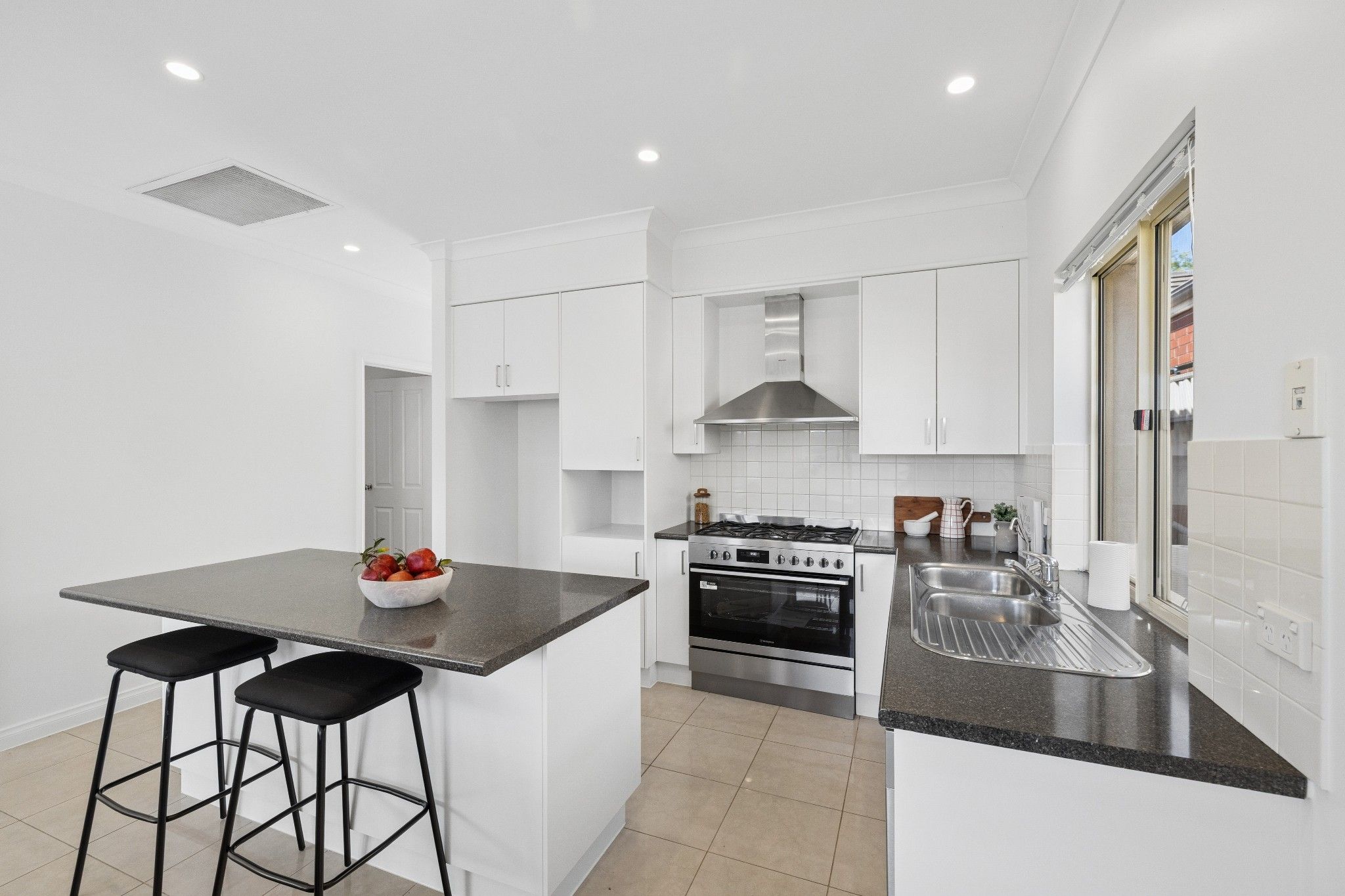 14A Birdwood Street — photo 7 of 29