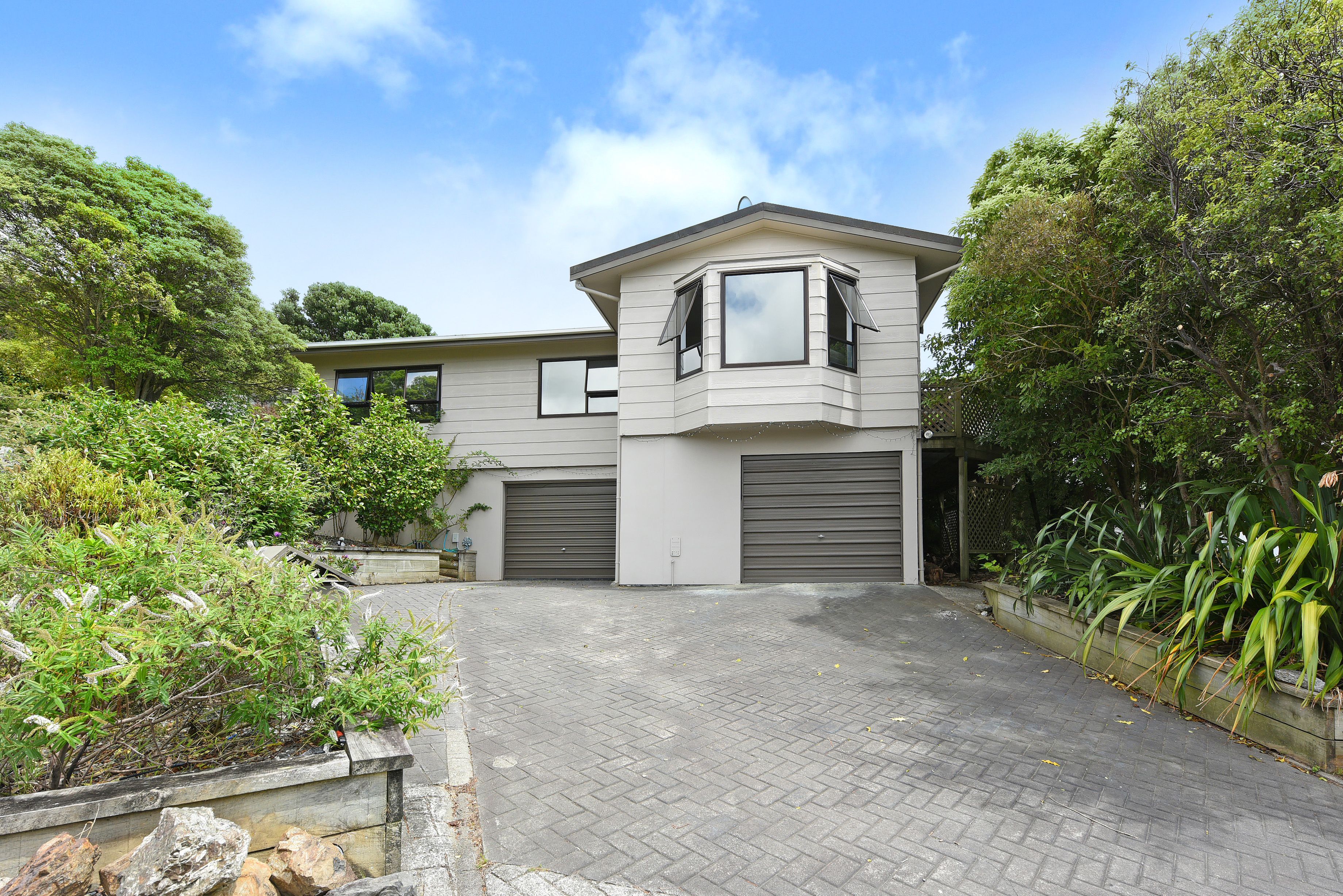 8 Pump Lane, Whitby, Porirua City