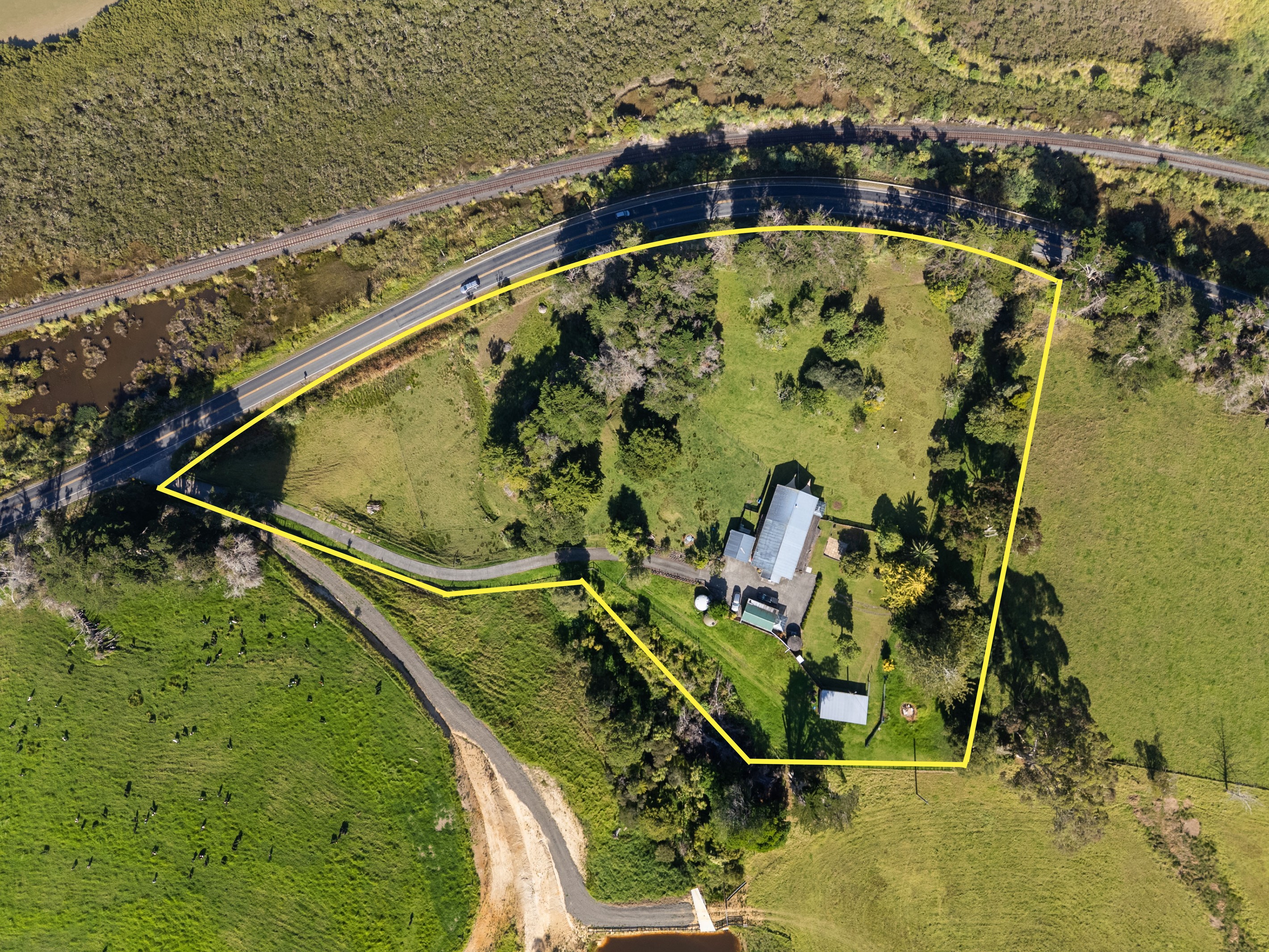 174 Kaipara Coast Highway, Helensville, Rodney