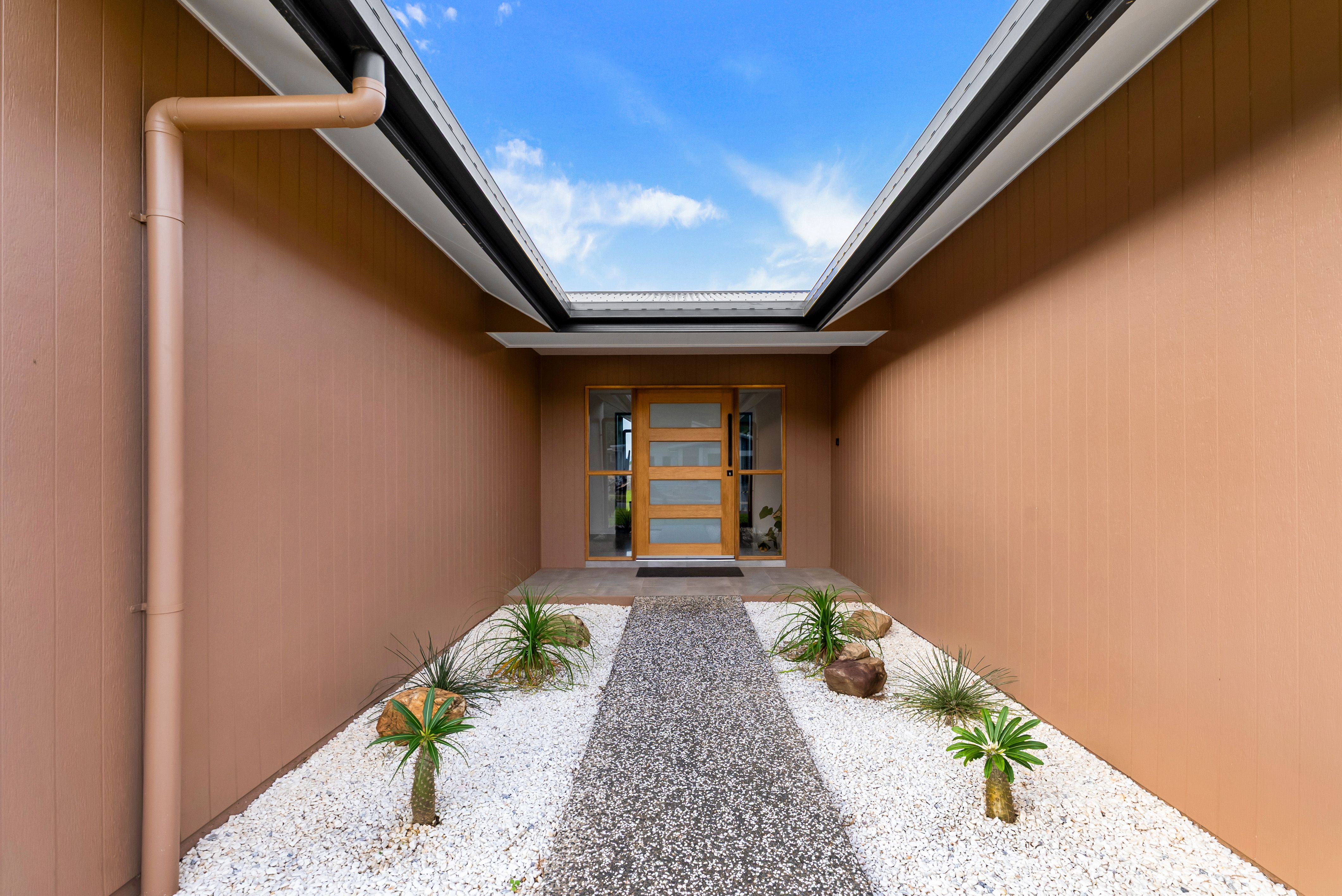 6 Greenvista Way, Mount Peter, QLD 4869