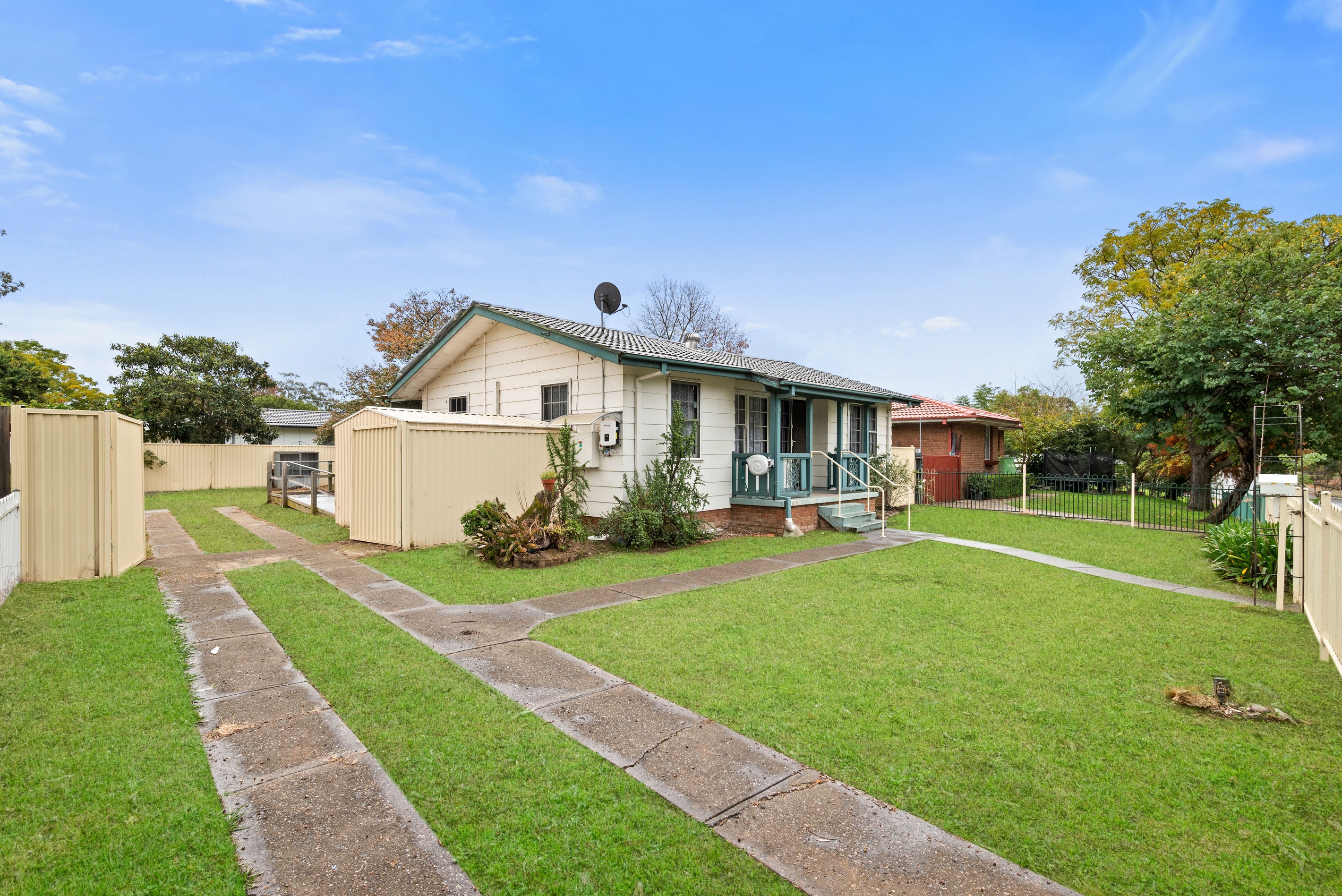 124 Eucalyptus Drive, Macquarie Fields, NSW 2564