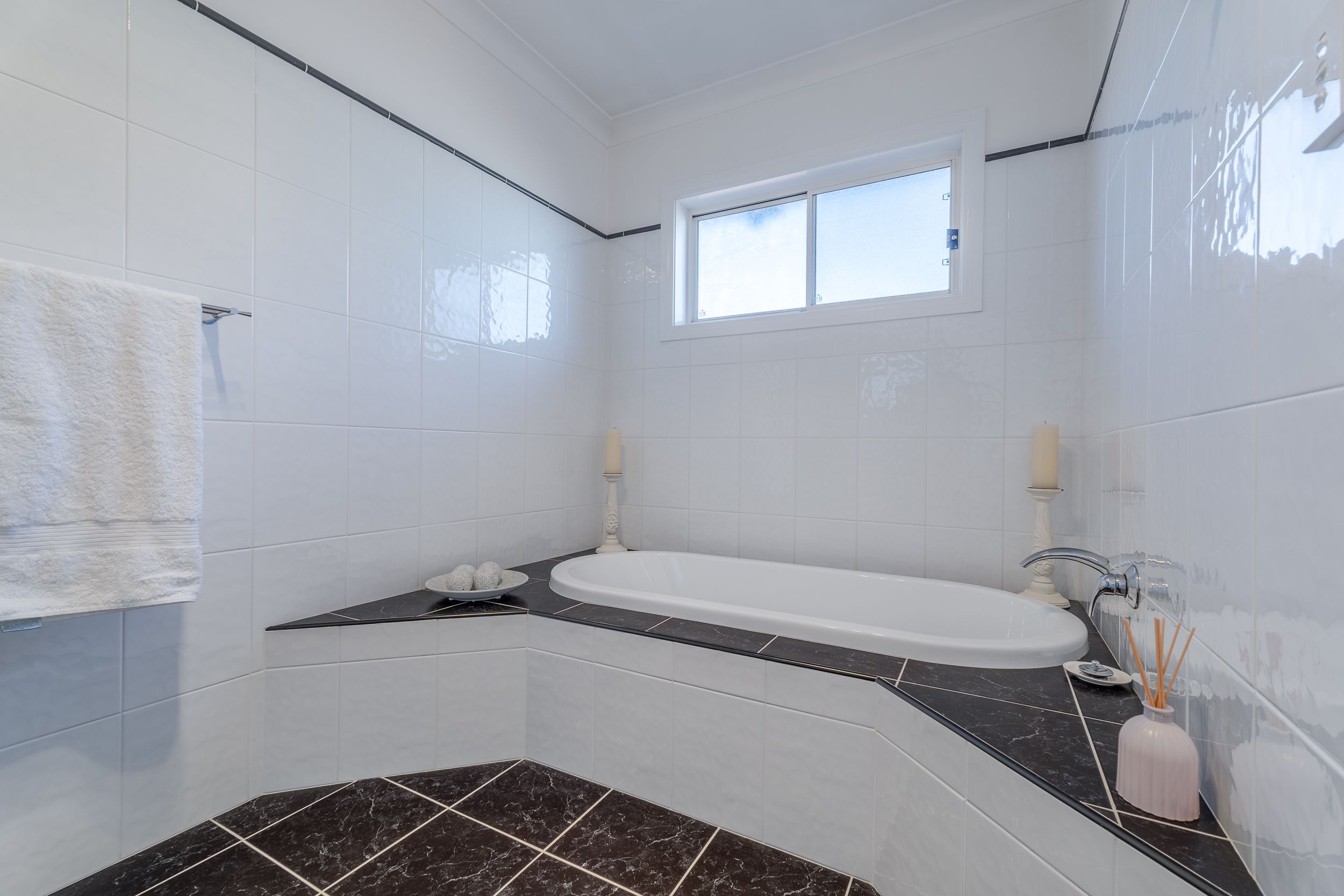 29 Thorby Avenue — photo 14 of 21