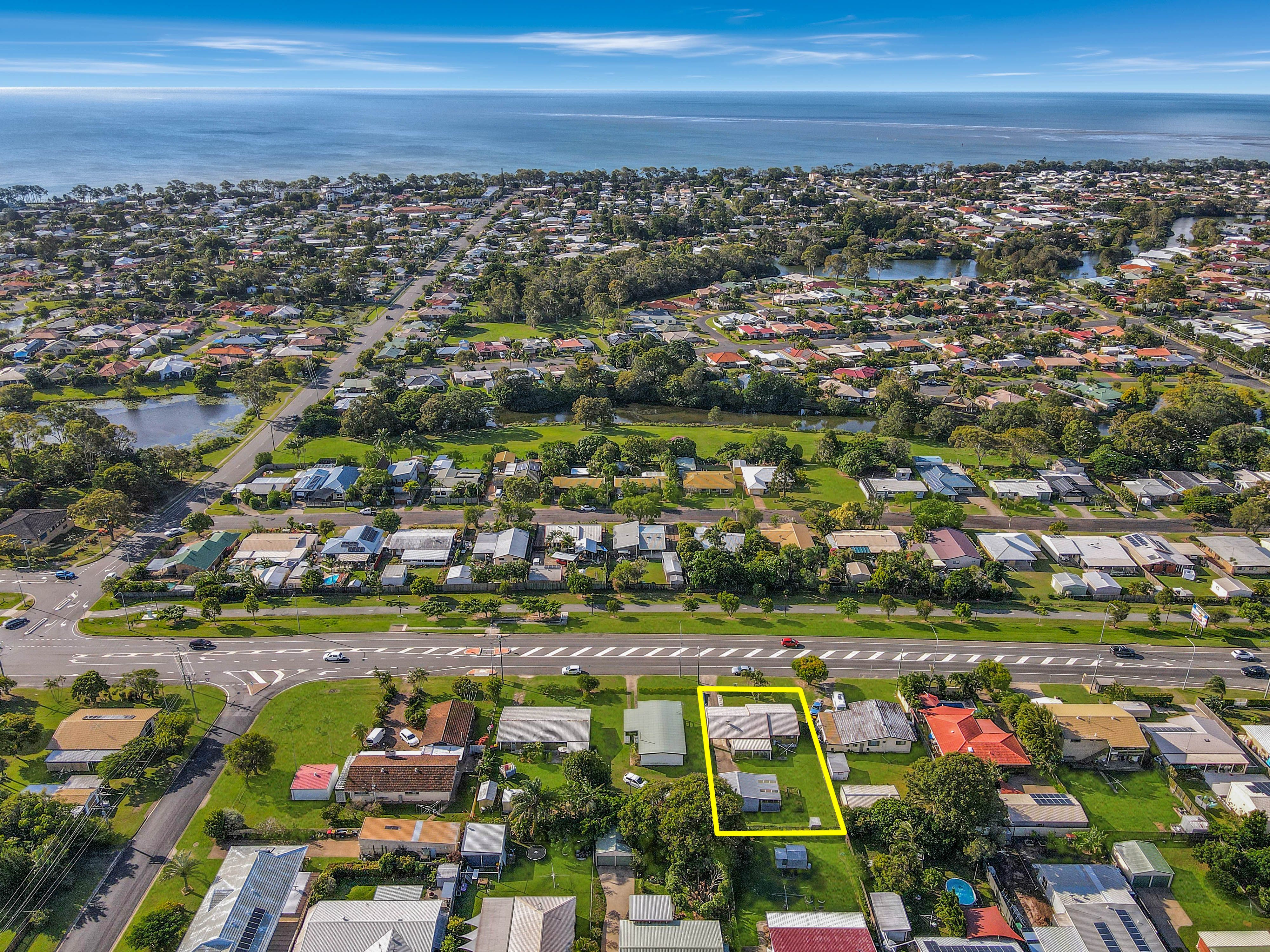 645 Boat Harbour Drive, Urangan, QLD 4655